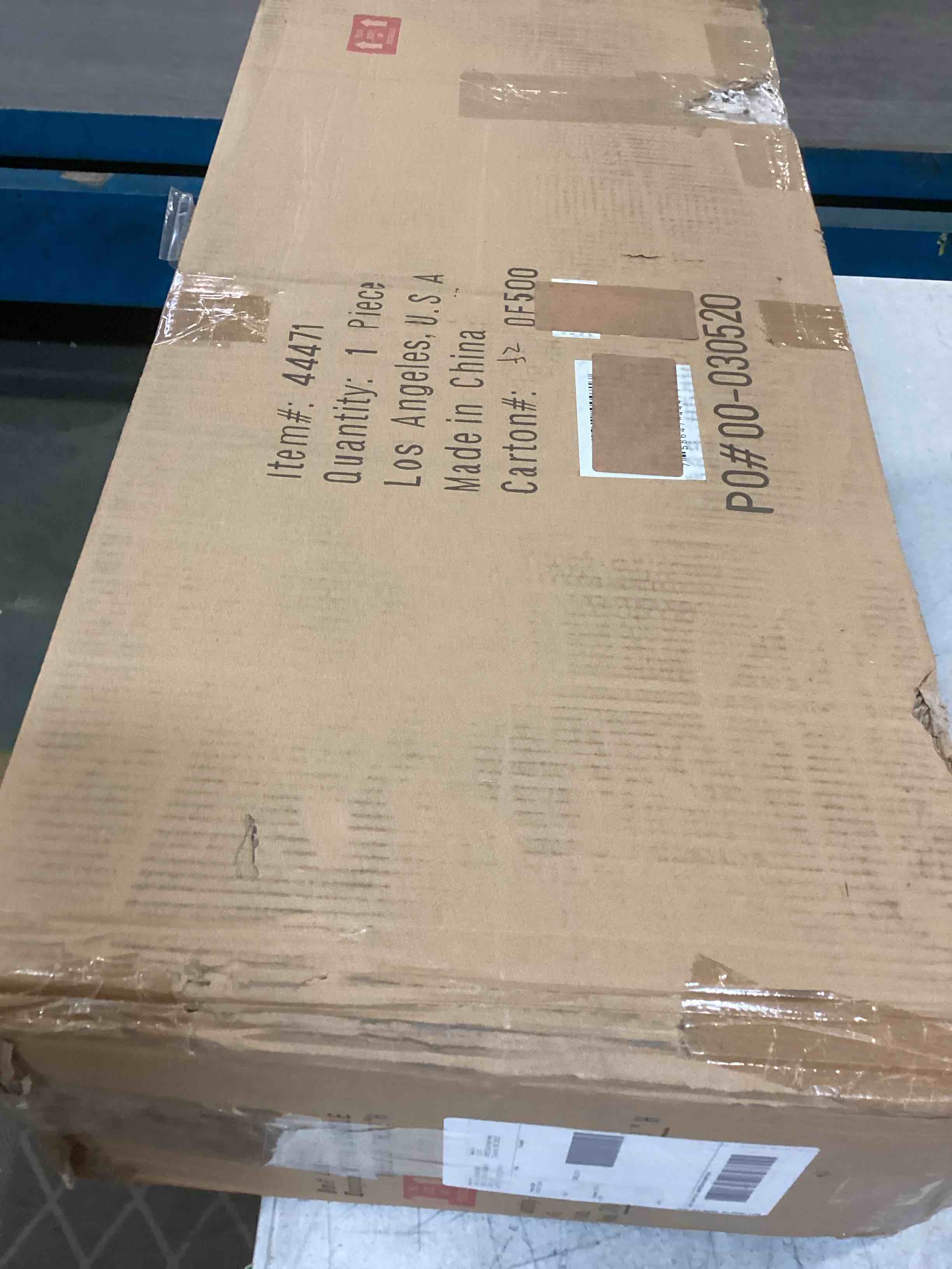 https://s3.amazonaws.com/lotting-images-prod/bidfta/BLU5992888_1709042557225.jpeg