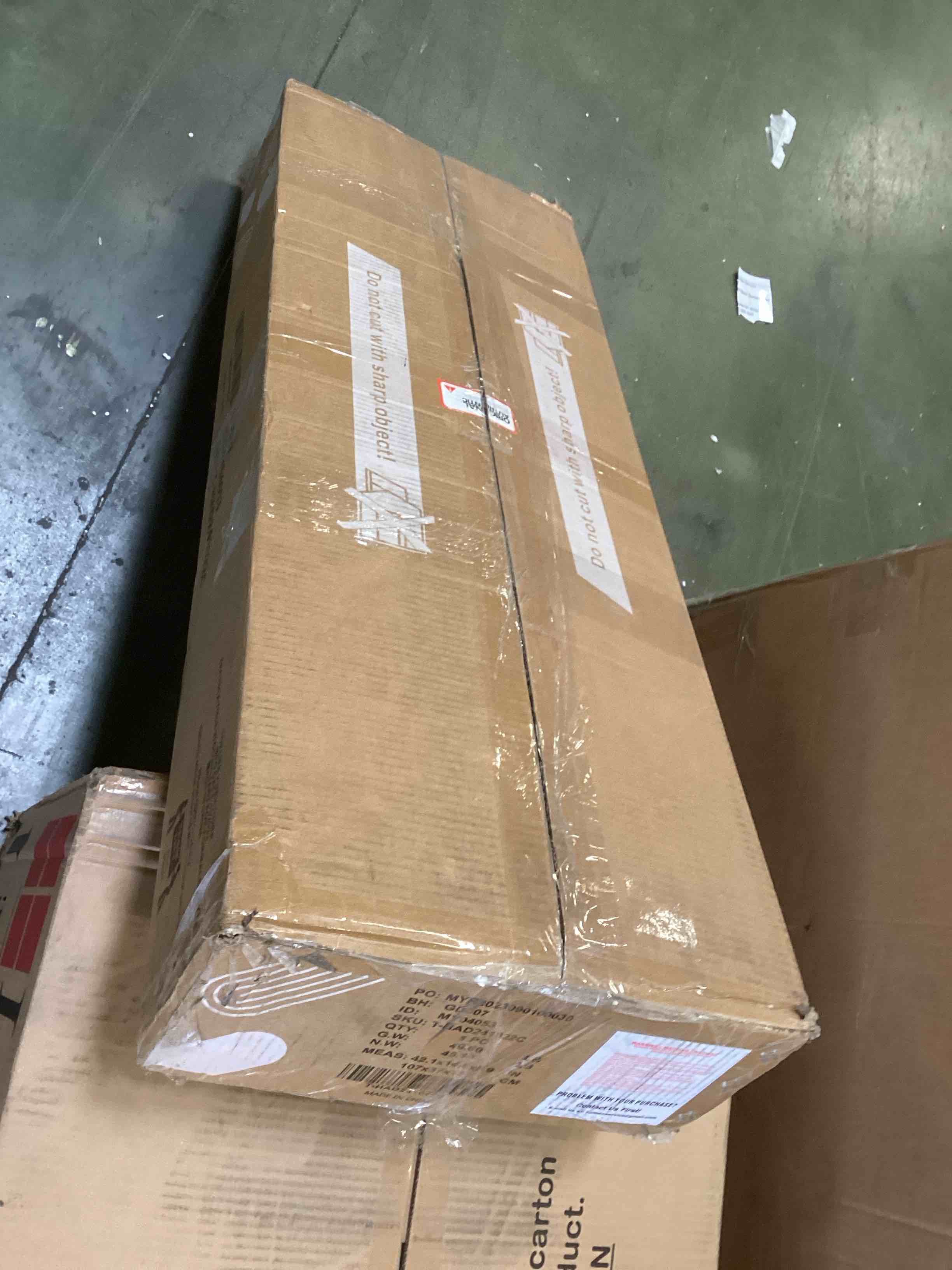 https://s3.amazonaws.com/lotting-images-prod/bidfta/BLU5993127_1708712142895.jpeg