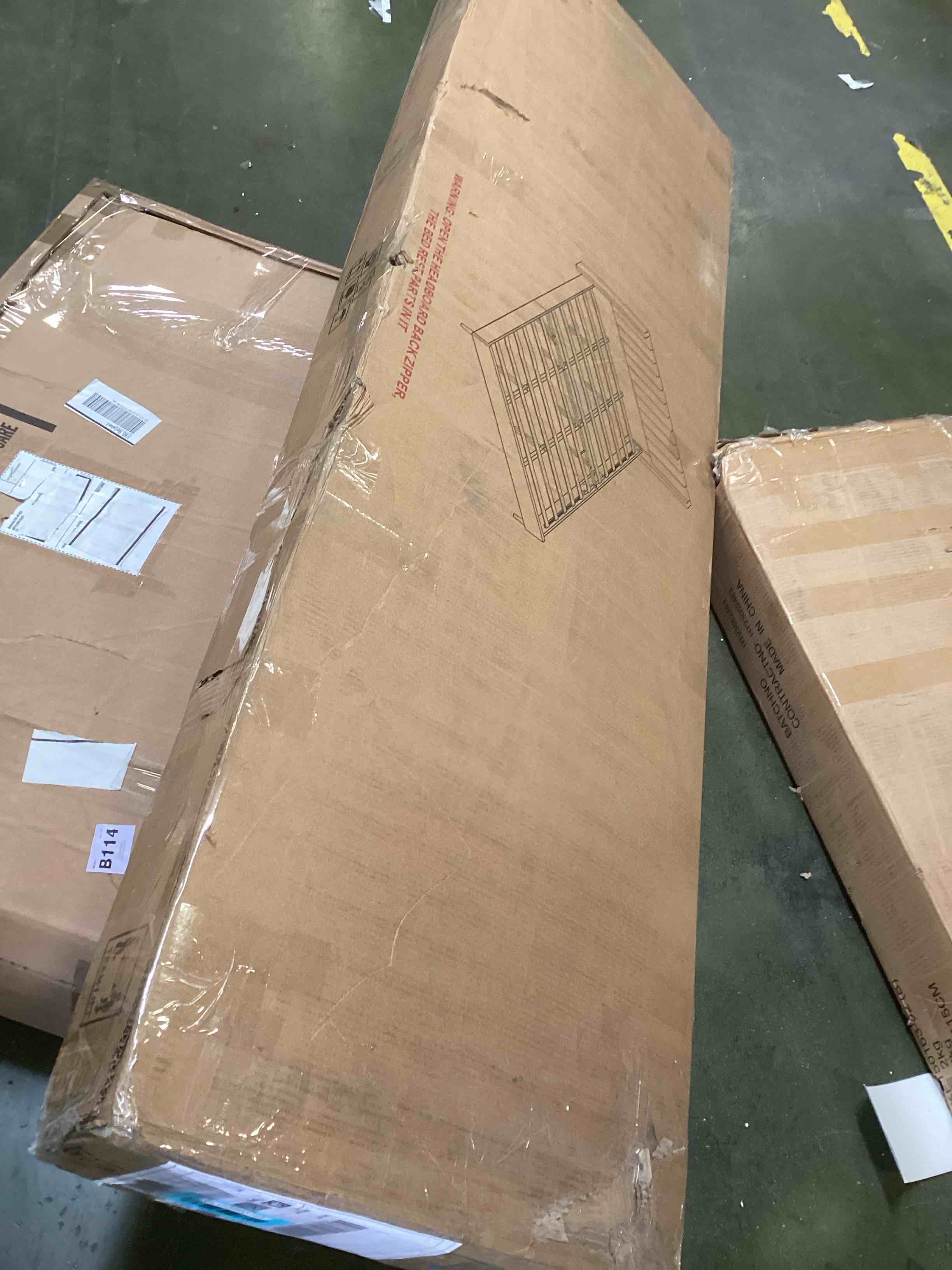 https://s3.amazonaws.com/lotting-images-prod/bidfta/BLU5993141_1708713195725.jpeg