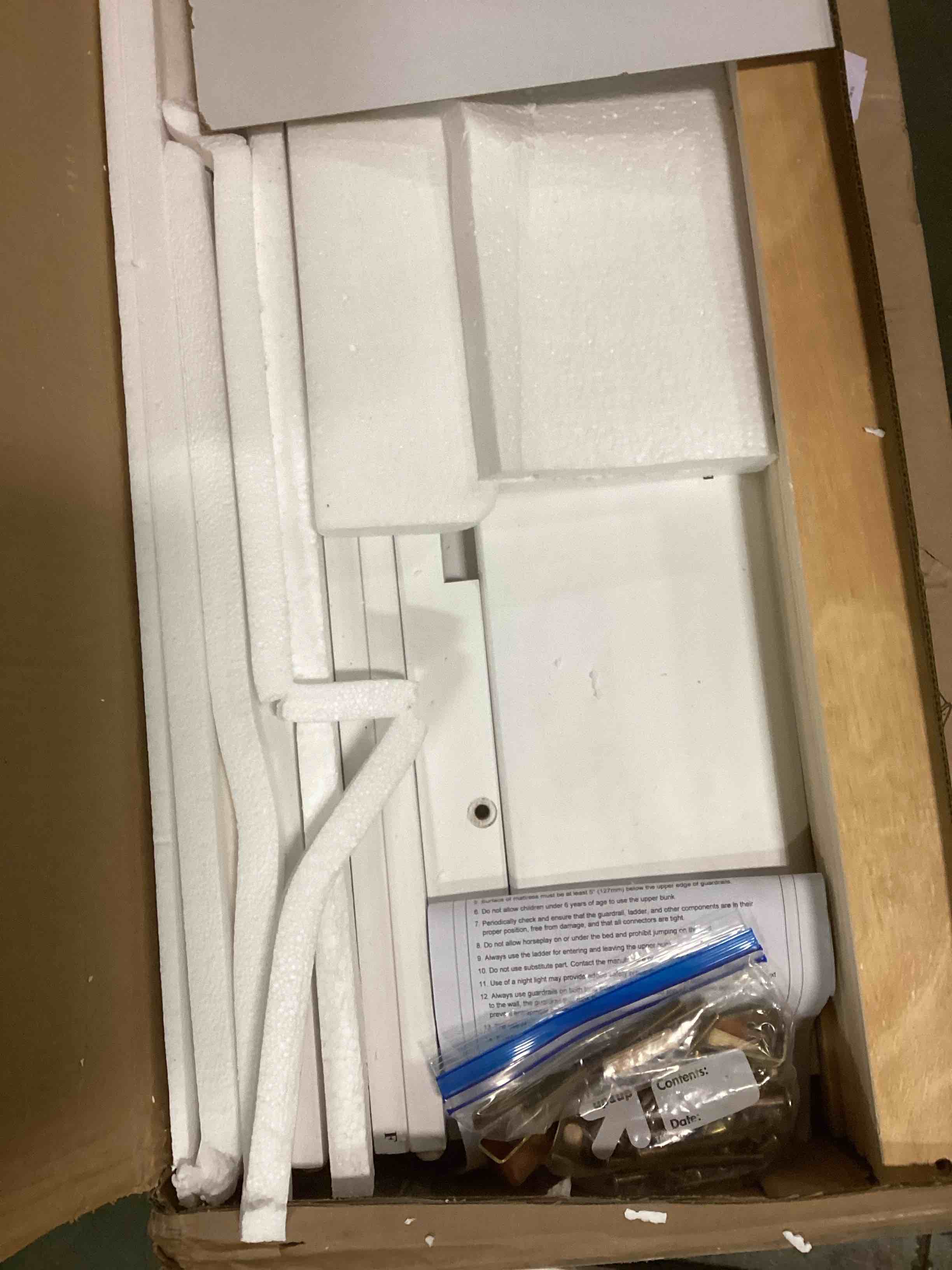 https://s3.amazonaws.com/lotting-images-prod/bidfta/BLU5993225_1708781341033.jpeg