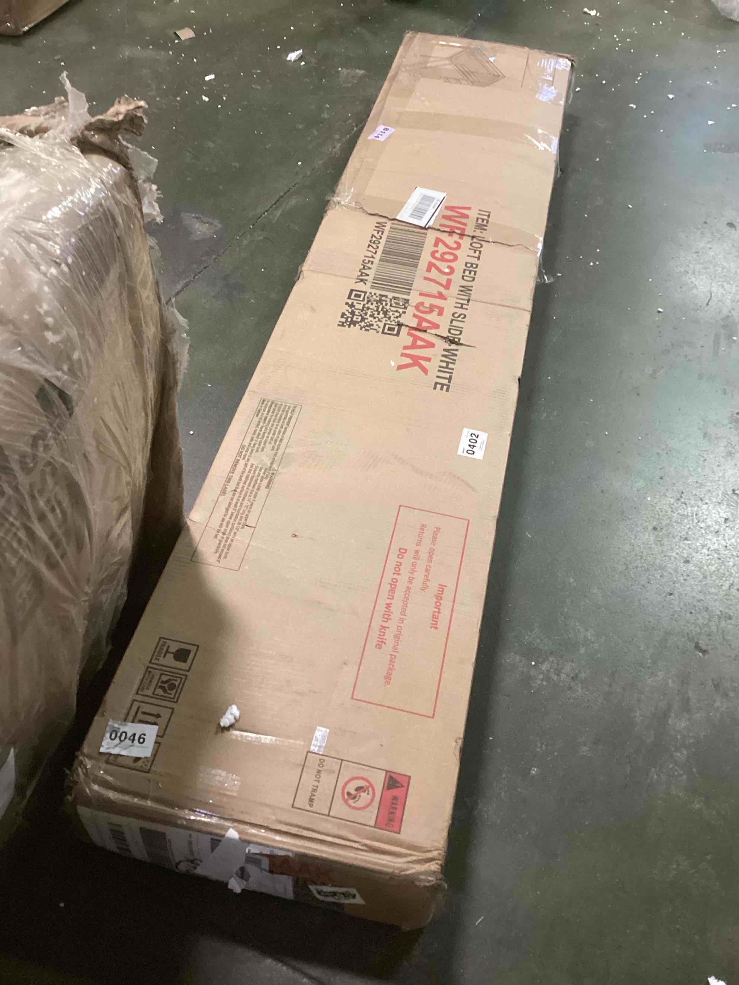 https://s3.amazonaws.com/lotting-images-prod/bidfta/BLU5993225_1708781411923.jpeg