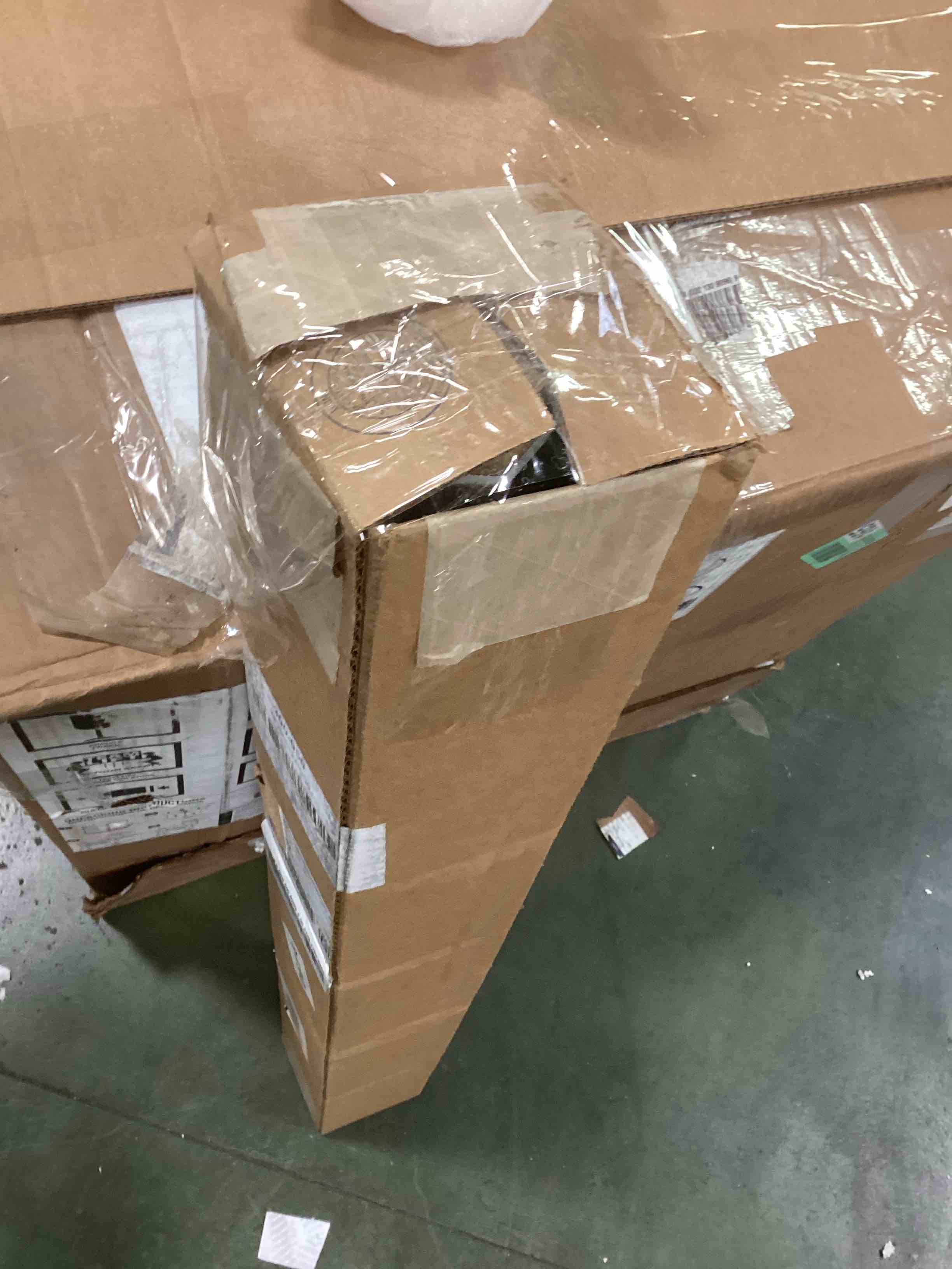 https://s3.amazonaws.com/lotting-images-prod/bidfta/BLU5993492_1708981731919.jpeg