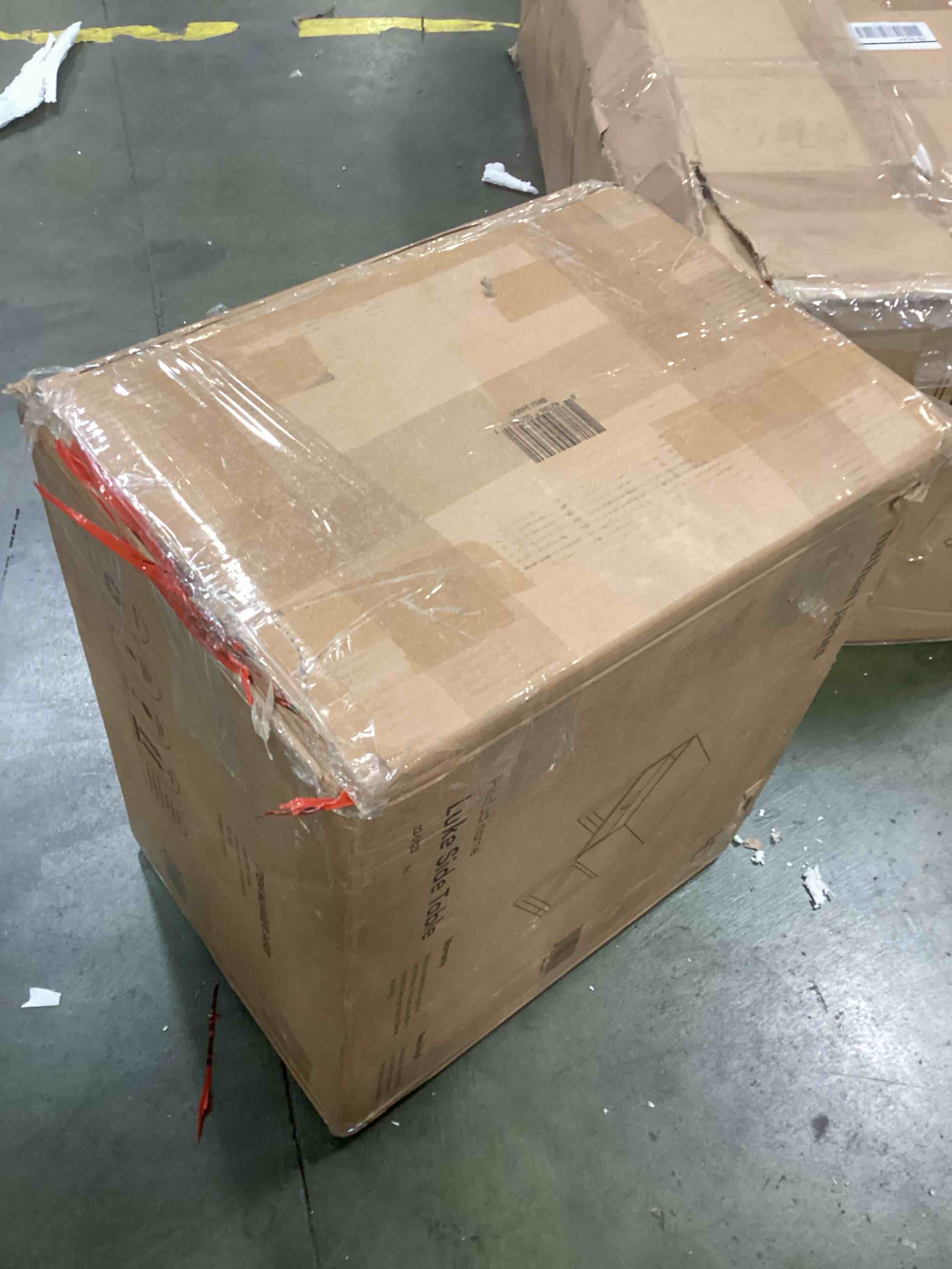 https://s3.amazonaws.com/lotting-images-prod/bidfta/BLU5993495_1708982180990.jpeg
