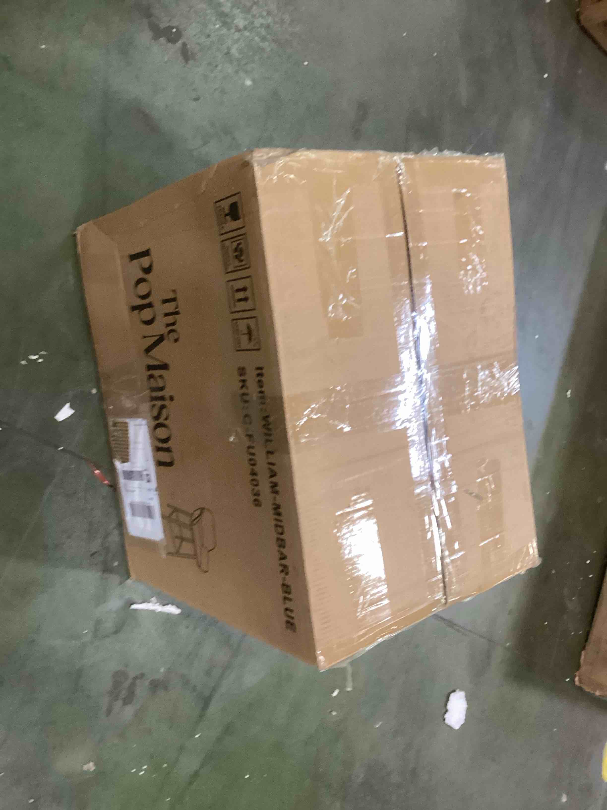 https://s3.amazonaws.com/lotting-images-prod/bidfta/BLU5993496_1708982560888.jpeg