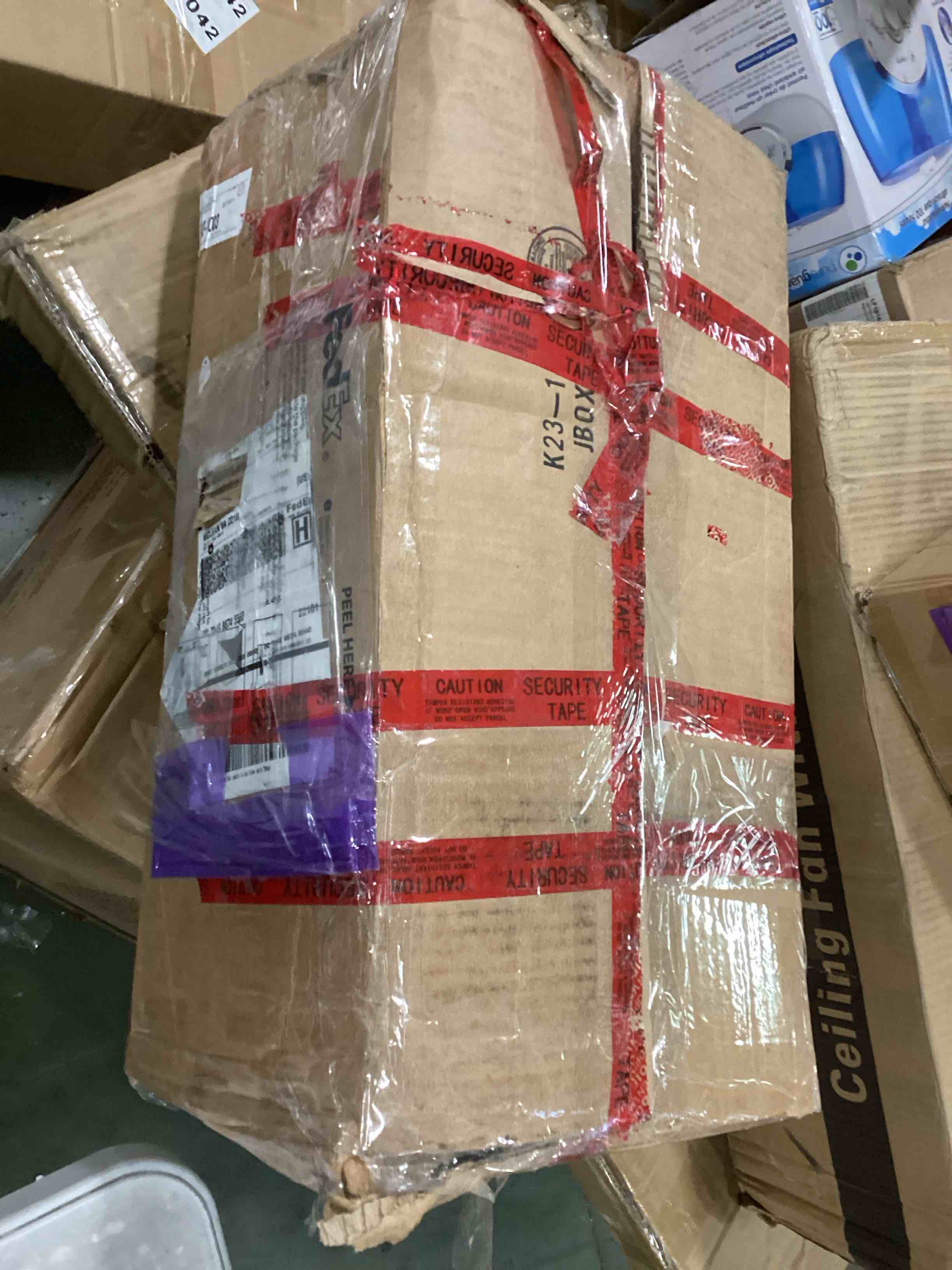 https://s3.amazonaws.com/lotting-images-prod/bidfta/BLU5993624_1709062493740.jpeg