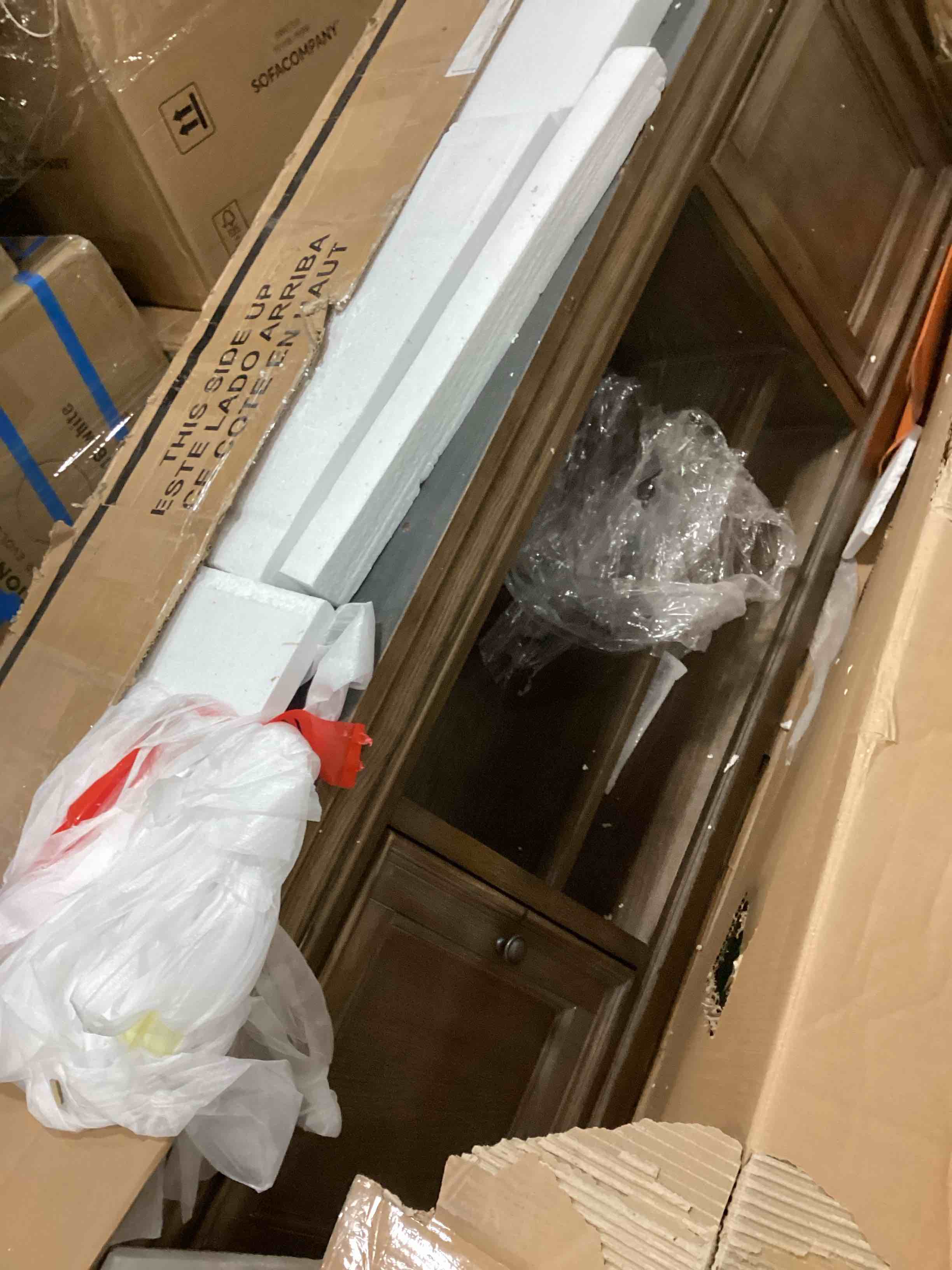 https://s3.amazonaws.com/lotting-images-prod/bidfta/BLU5993637_1709064331625.jpeg