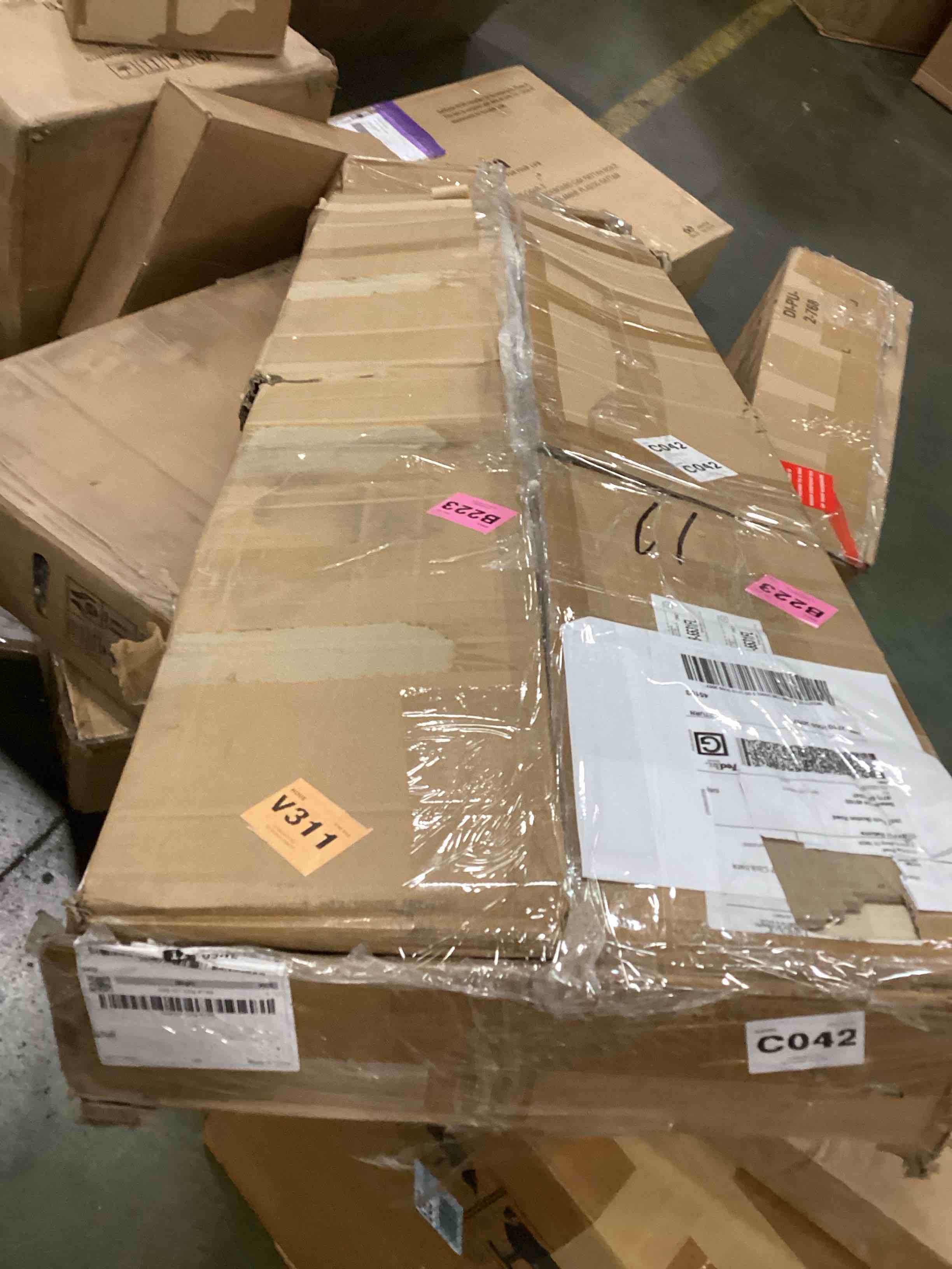 https://s3.amazonaws.com/lotting-images-prod/bidfta/BLU5993641_1709064917998.jpeg