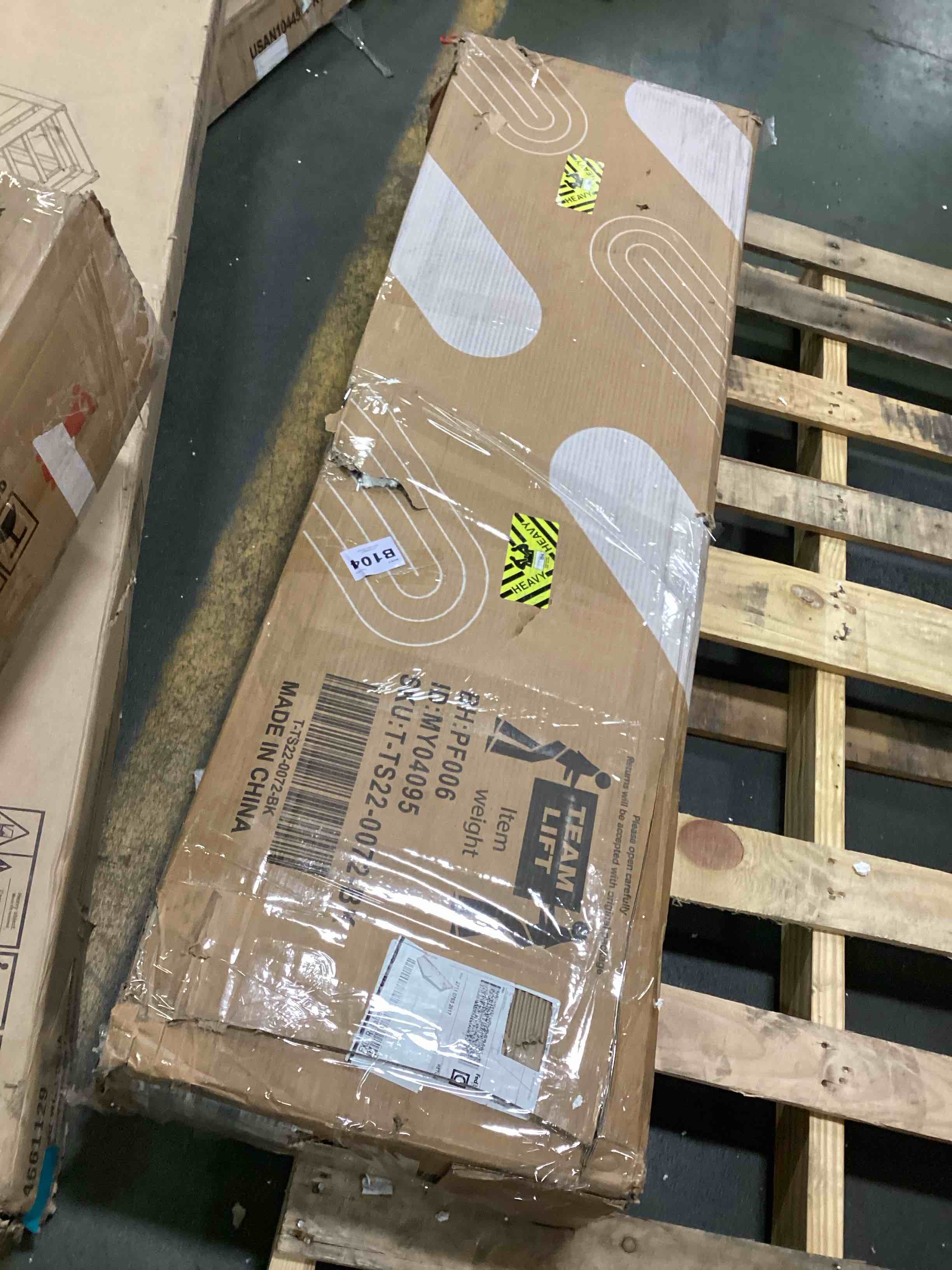 https://s3.amazonaws.com/lotting-images-prod/bidfta/BLU5993659_1709068471838.jpeg
