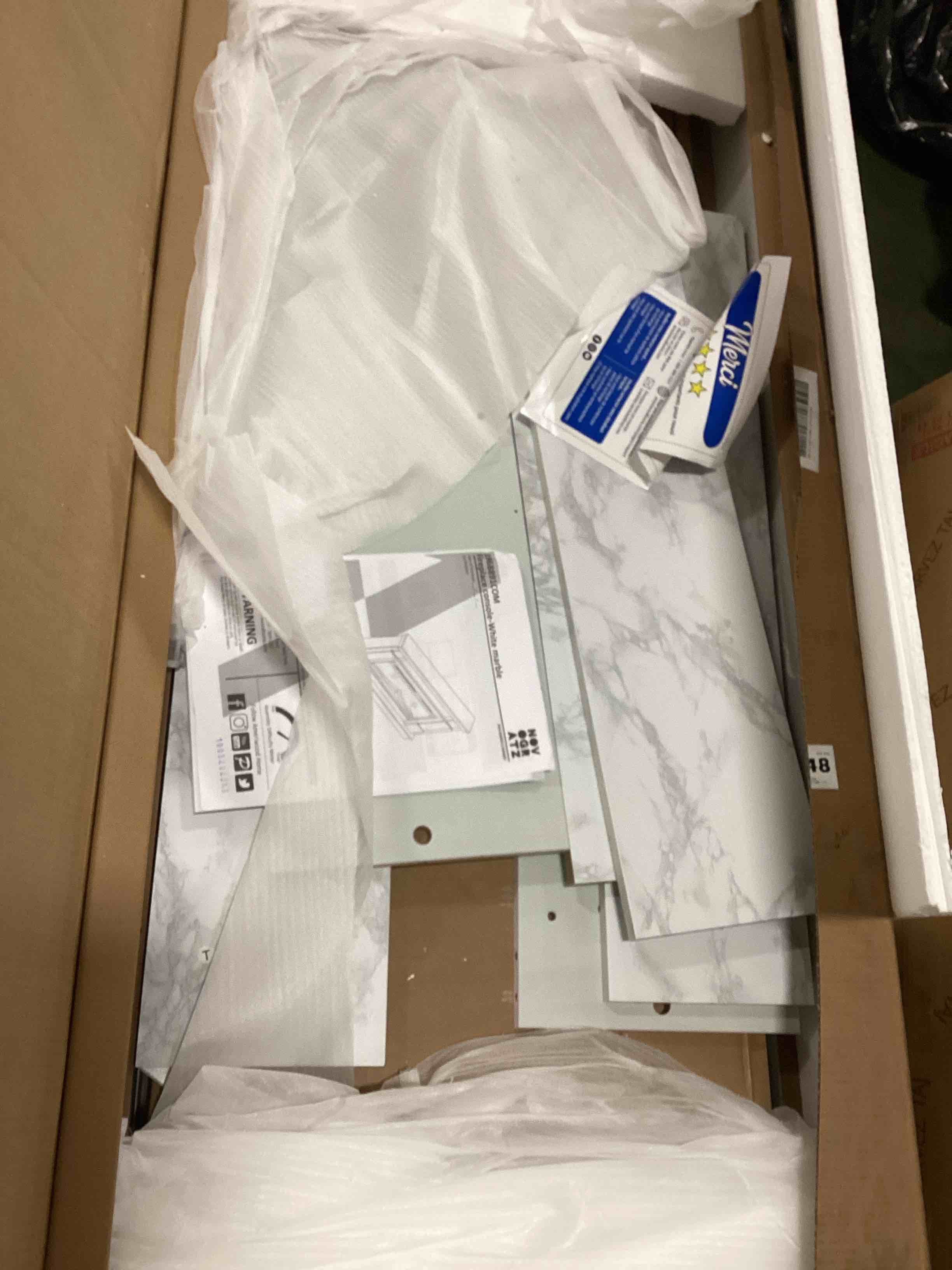 https://s3.amazonaws.com/lotting-images-prod/bidfta/BLU5993662_1709121844580.jpeg