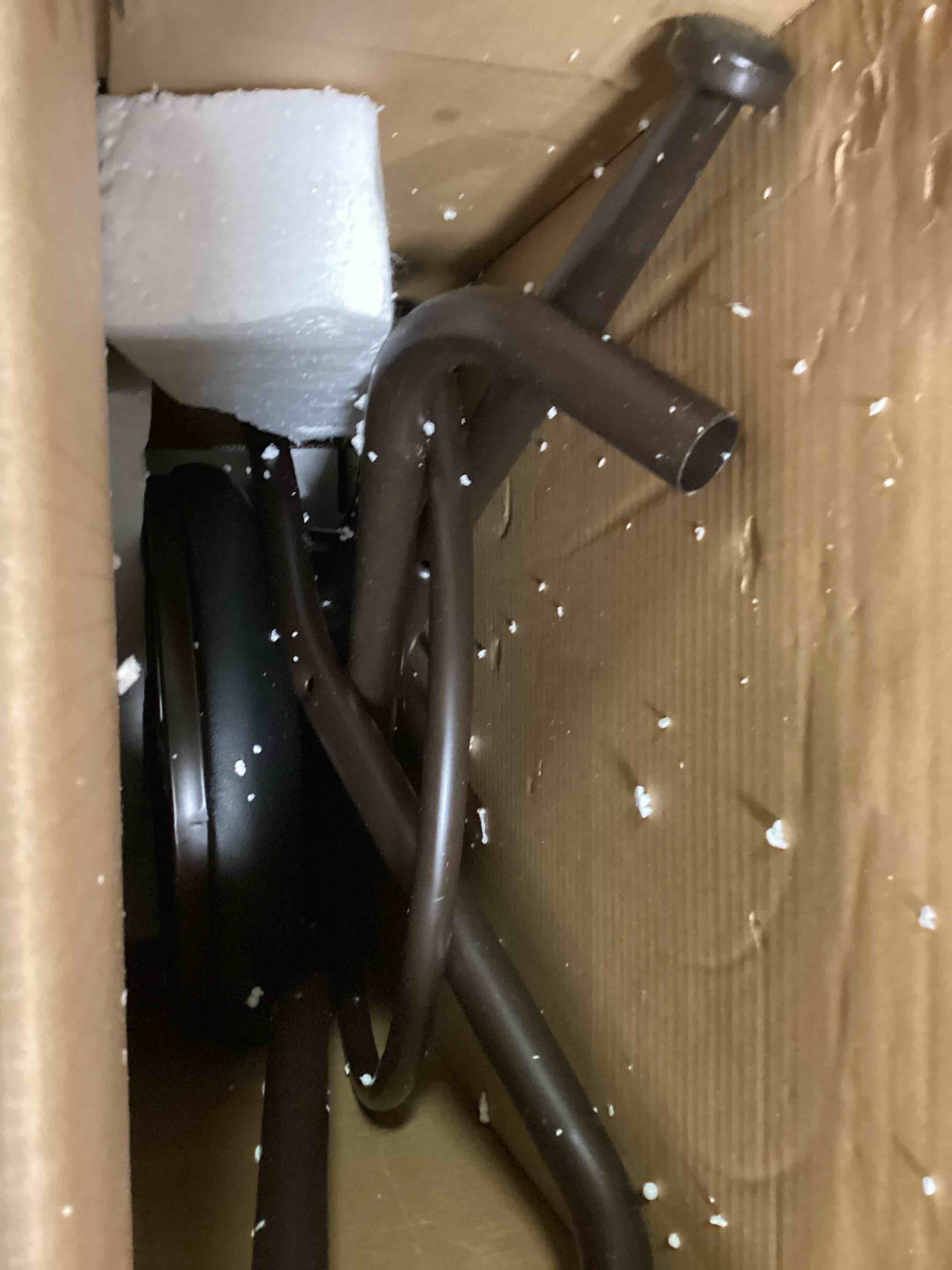 https://s3.amazonaws.com/lotting-images-prod/bidfta/BLU5993736_1709135764793.jpeg