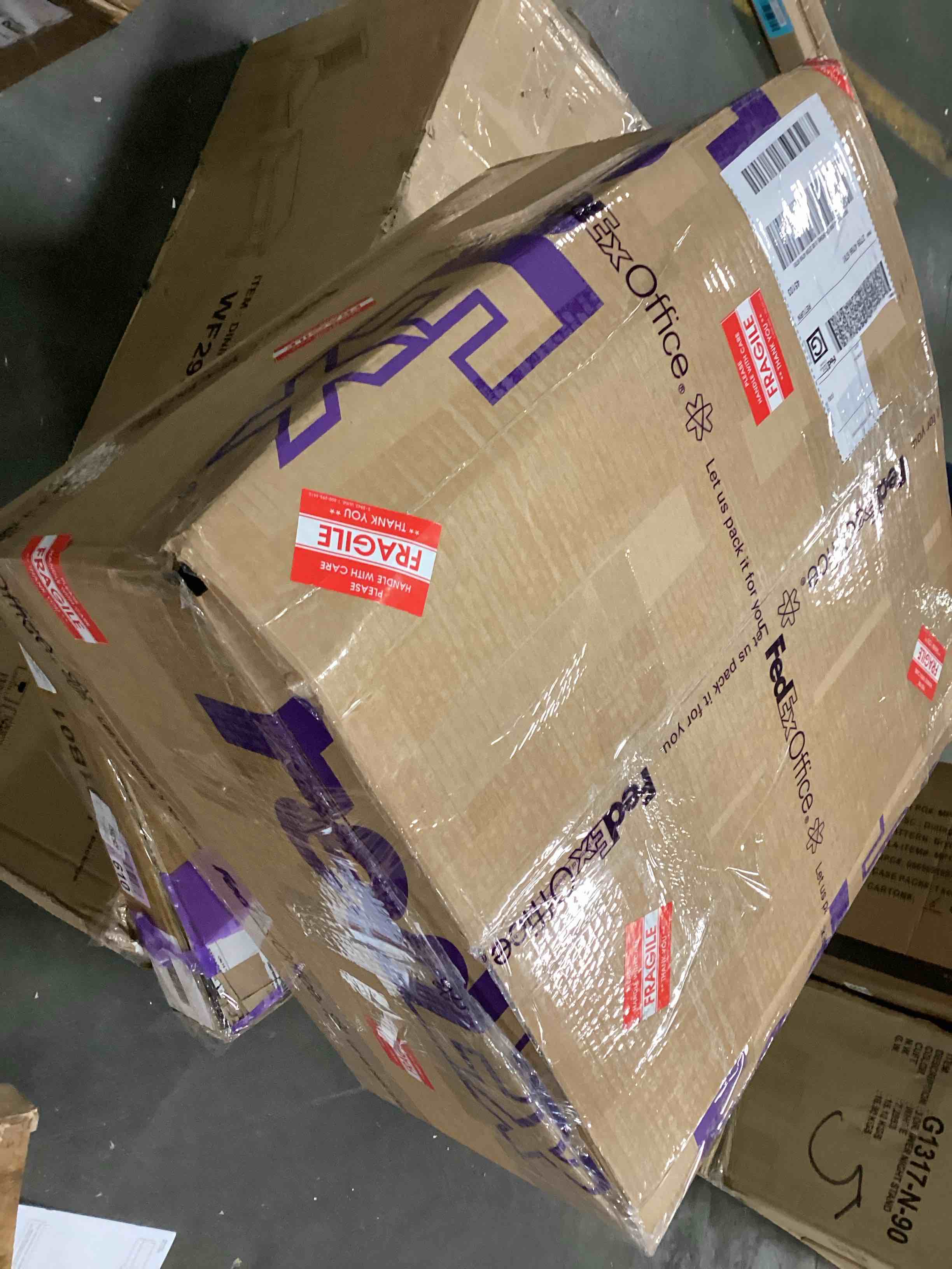 https://s3.amazonaws.com/lotting-images-prod/bidfta/BLU5993745_1709137010056.jpeg