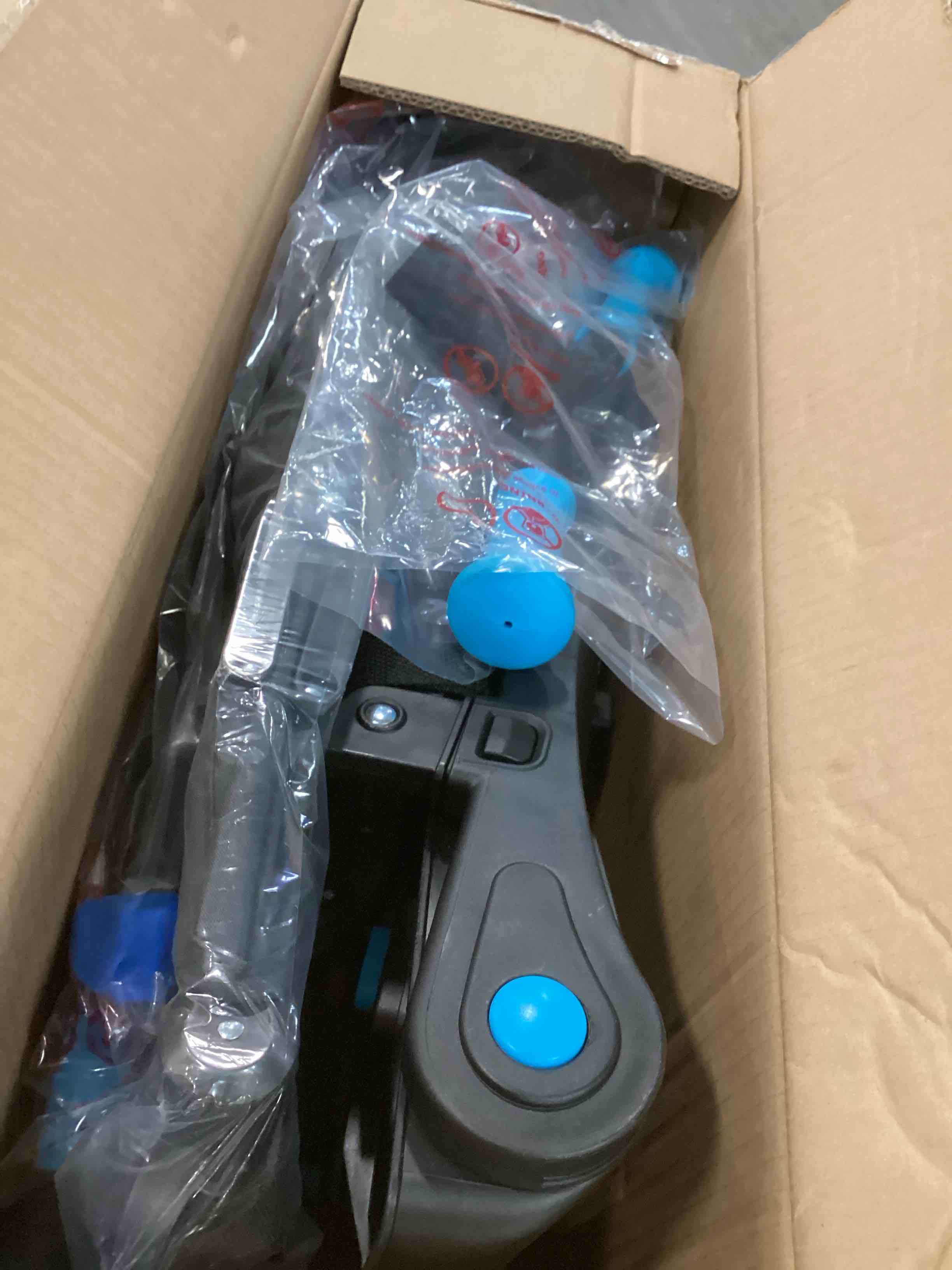 https://s3.amazonaws.com/lotting-images-prod/bidfta/BLU5994973_1708695547192.jpeg