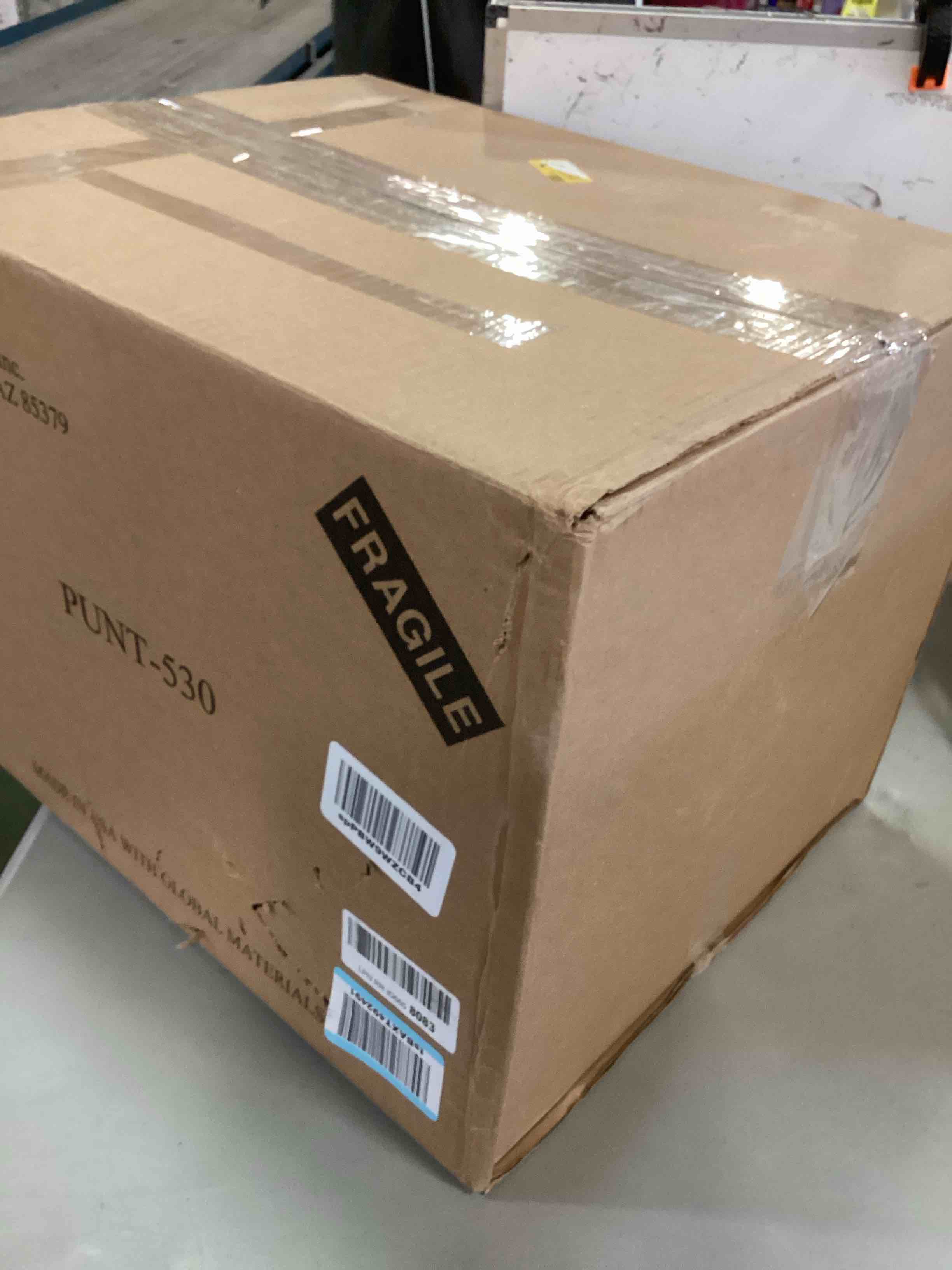 https://s3.amazonaws.com/lotting-images-prod/bidfta/BLU5995101_1708714778260.jpeg