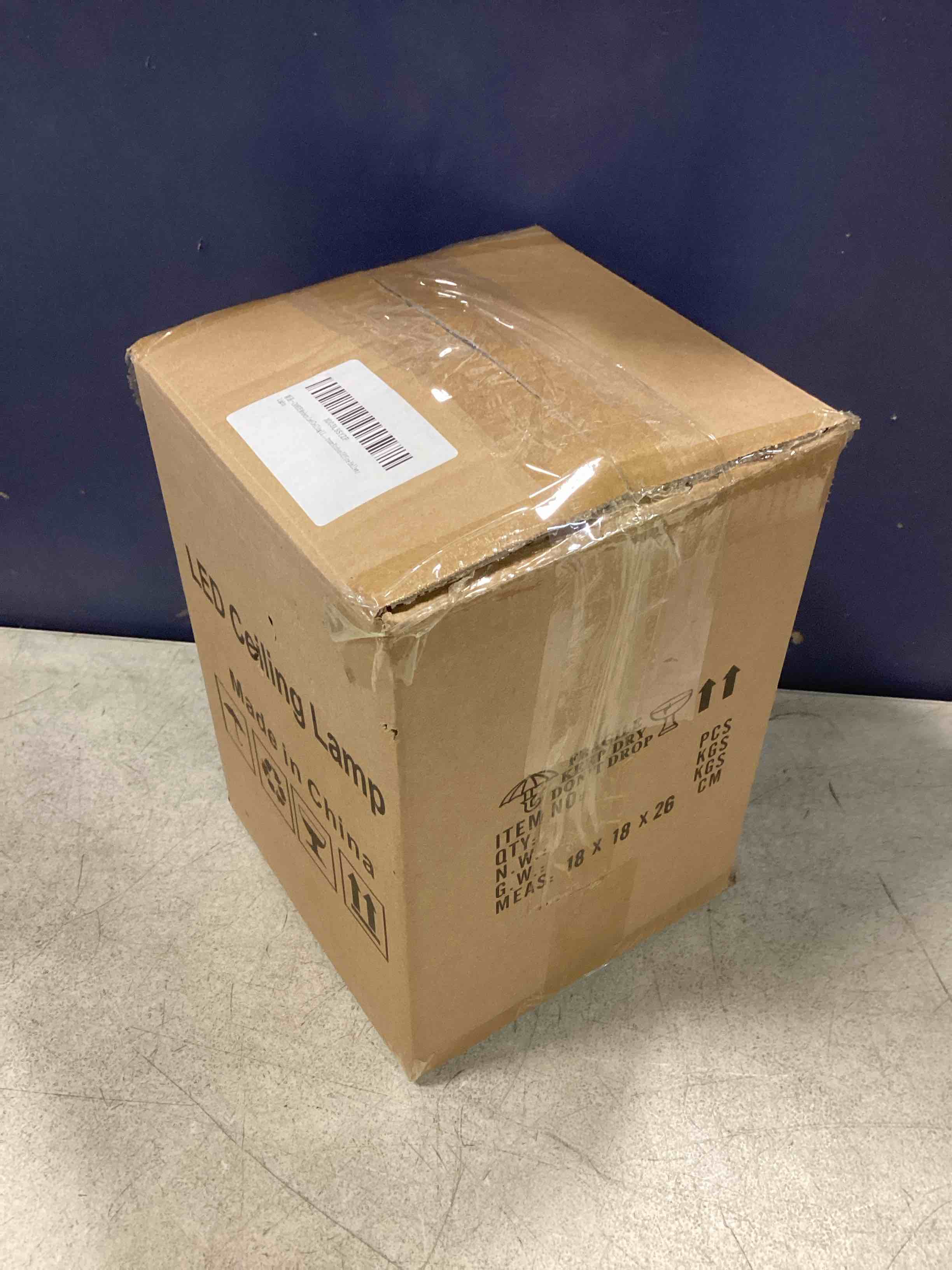 https://s3.amazonaws.com/lotting-images-prod/bidfta/BLU5995442_1708956258827.jpeg