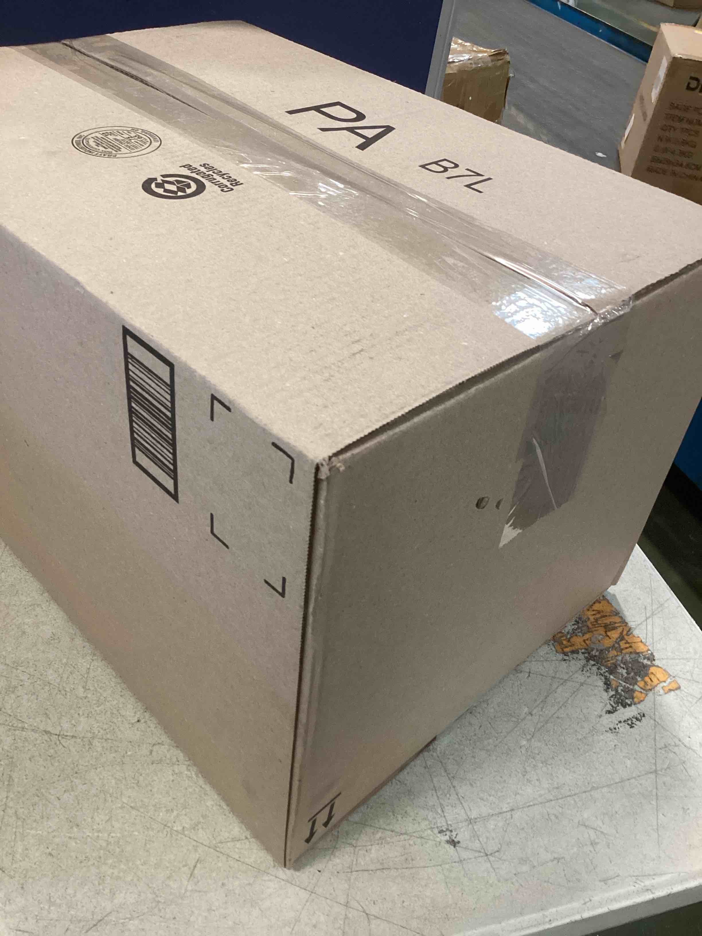 https://s3.amazonaws.com/lotting-images-prod/bidfta/BLU5995487_1708962100910.jpeg