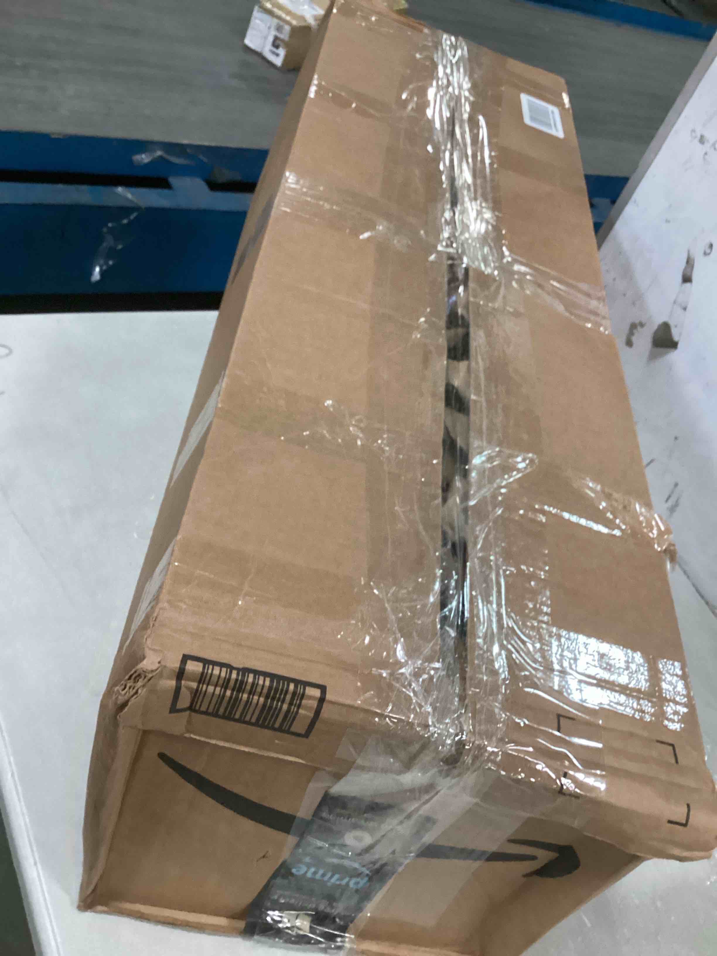 https://s3.amazonaws.com/lotting-images-prod/bidfta/BLU5995599_1709039370532.jpeg