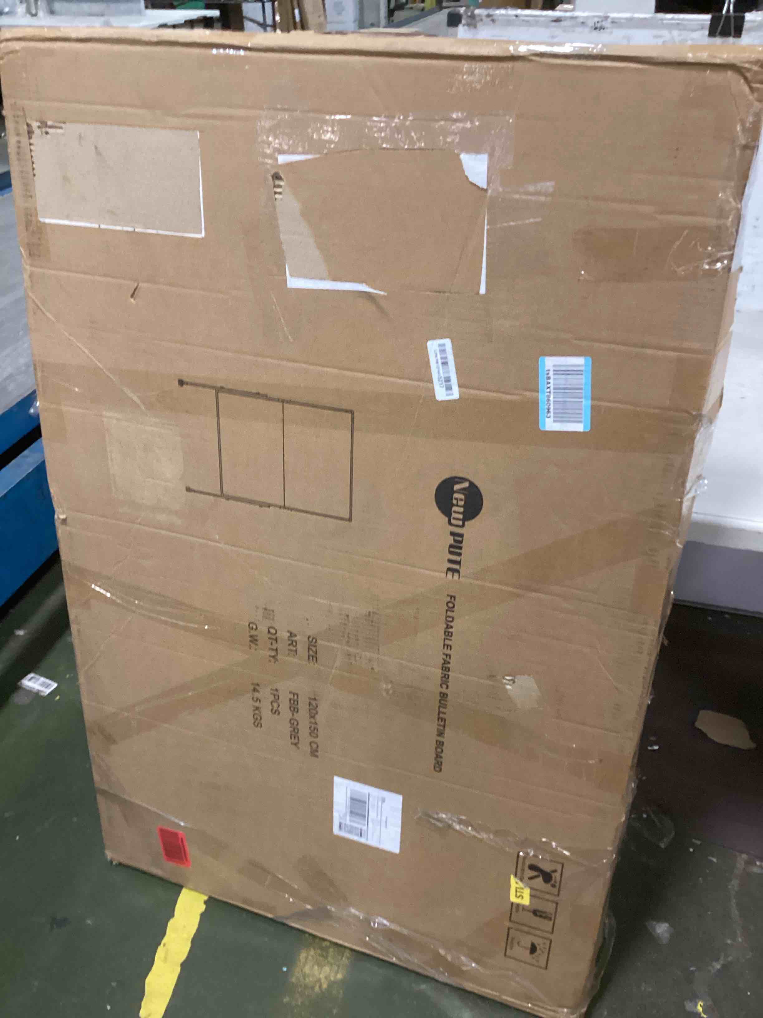 https://s3.amazonaws.com/lotting-images-prod/bidfta/BLU5995760_1709059766423.jpeg