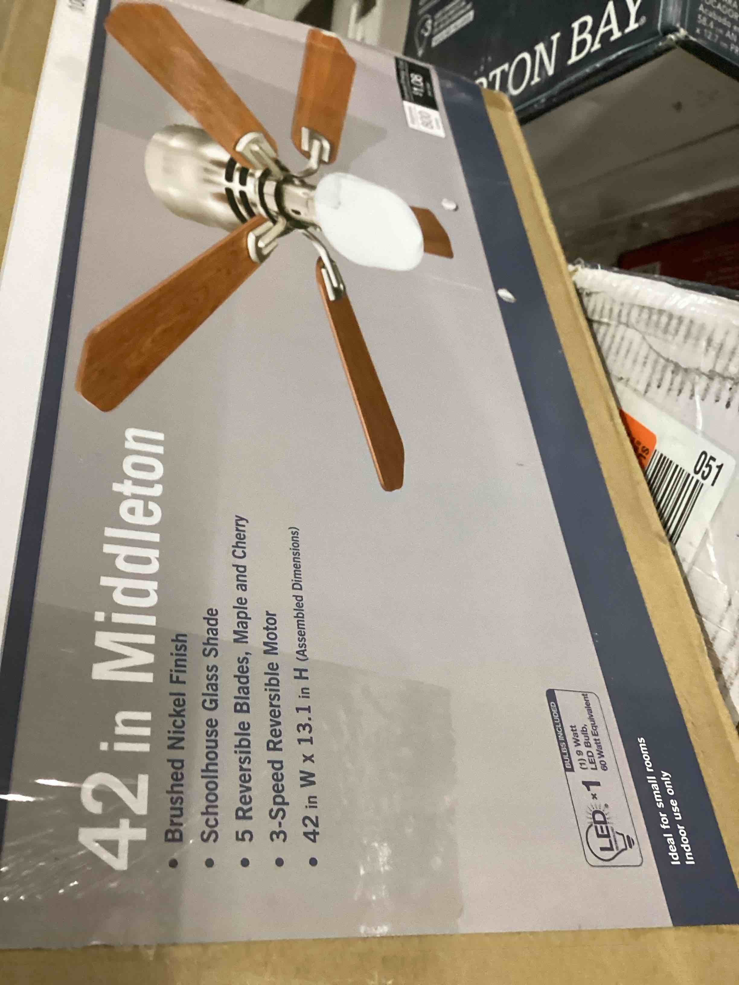 https://s3.amazonaws.com/lotting-images-prod/bidfta/BLU5996552_1715784226353.jpeg