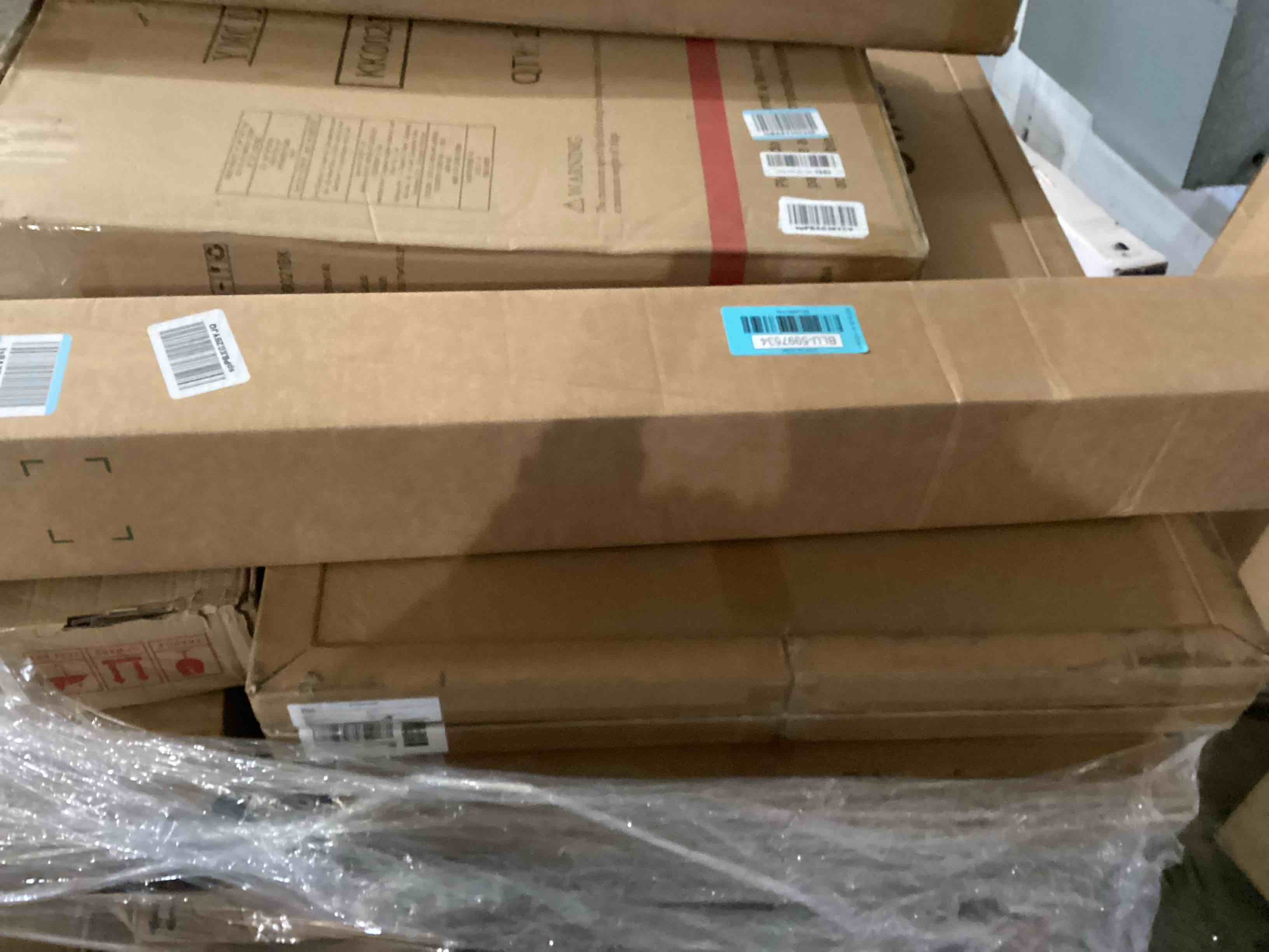 https://s3.amazonaws.com/lotting-images-prod/bidfta/BLU5997534_1730996458332.jpeg