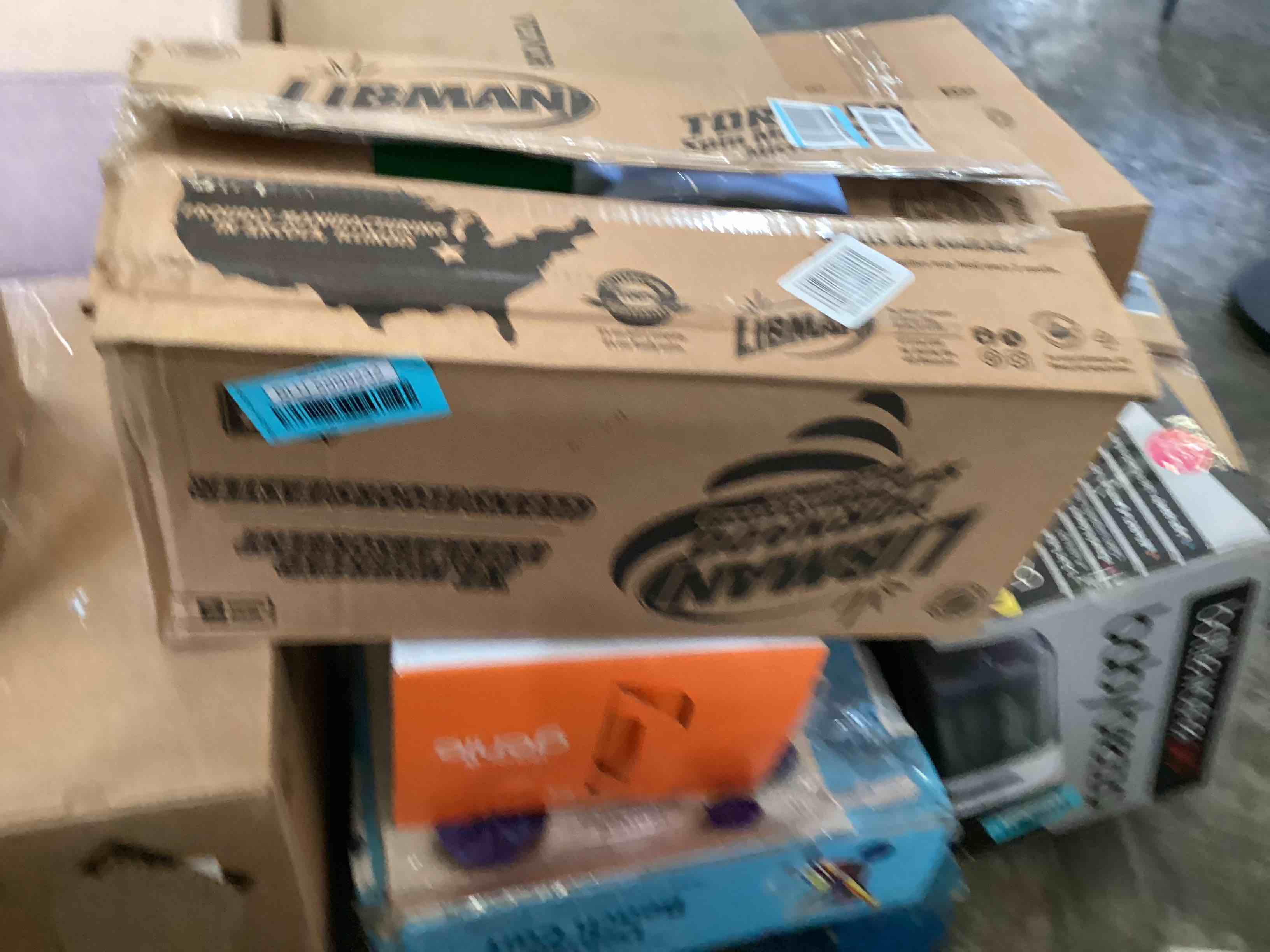https://s3.amazonaws.com/lotting-images-prod/bidfta/BLU5999232_1727116648876.jpeg