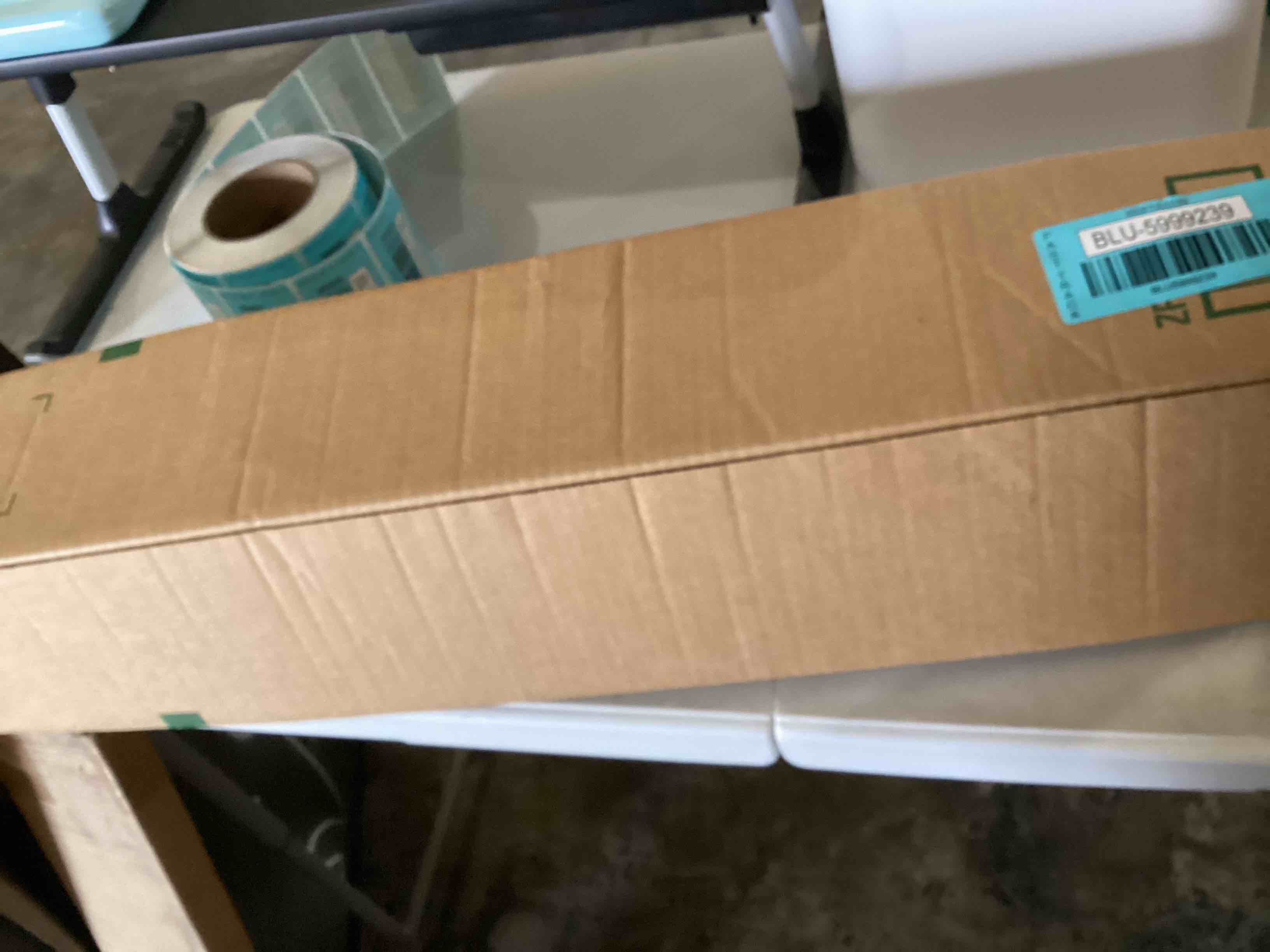 https://s3.amazonaws.com/lotting-images-prod/bidfta/BLU5999239_1727118364189.jpeg