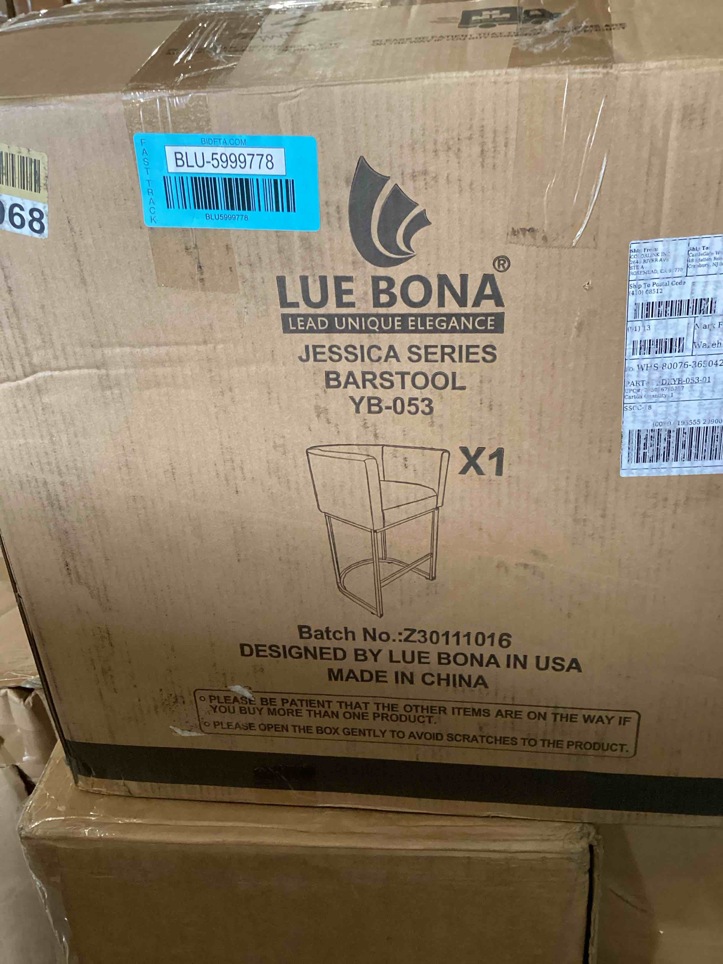 https://s3.amazonaws.com/lotting-images-prod/bidfta/BLU5999778_1727716325783.jpeg