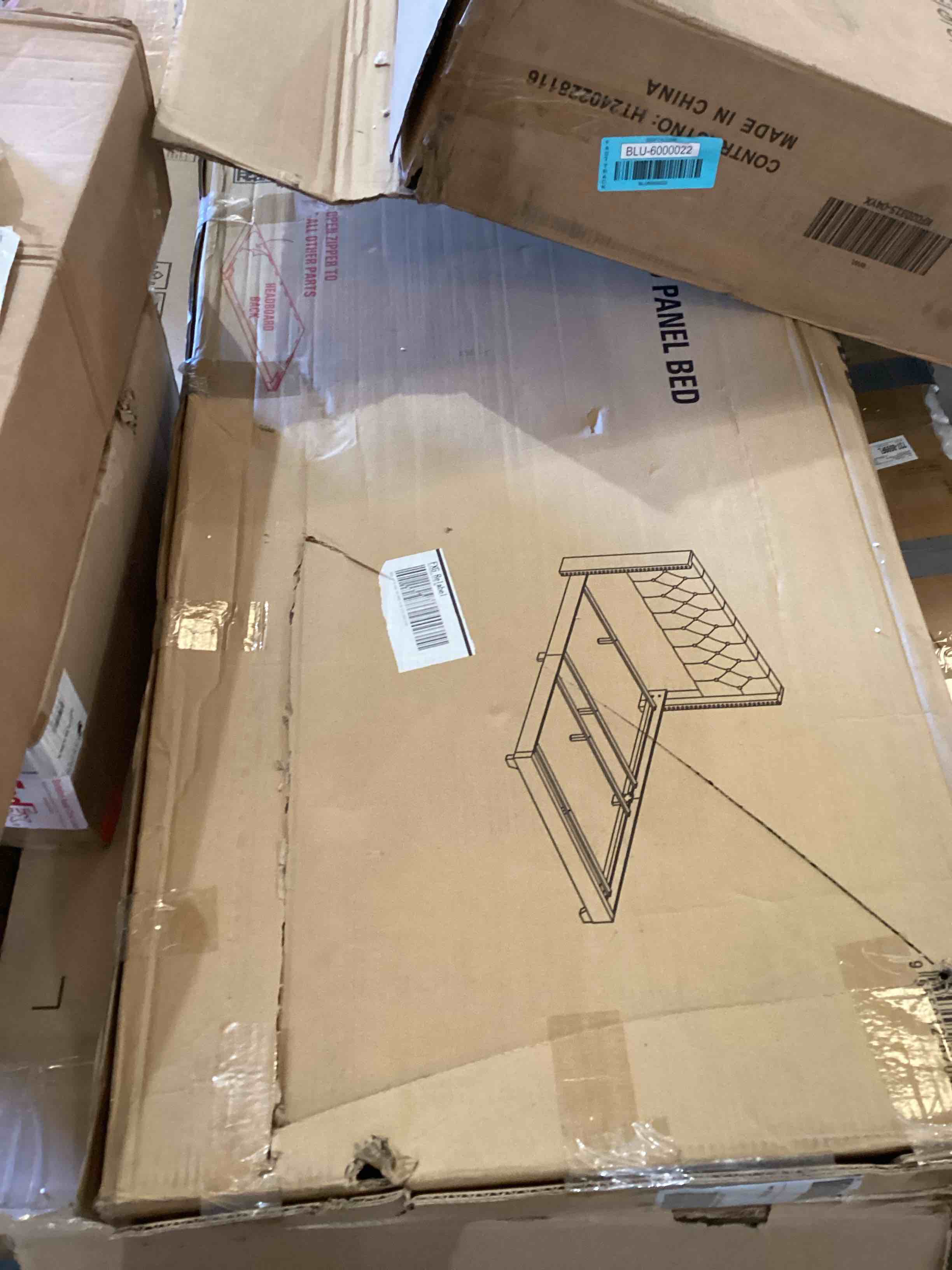 https://s3.amazonaws.com/lotting-images-prod/bidfta/BLU6000023_1727897748800.jpeg