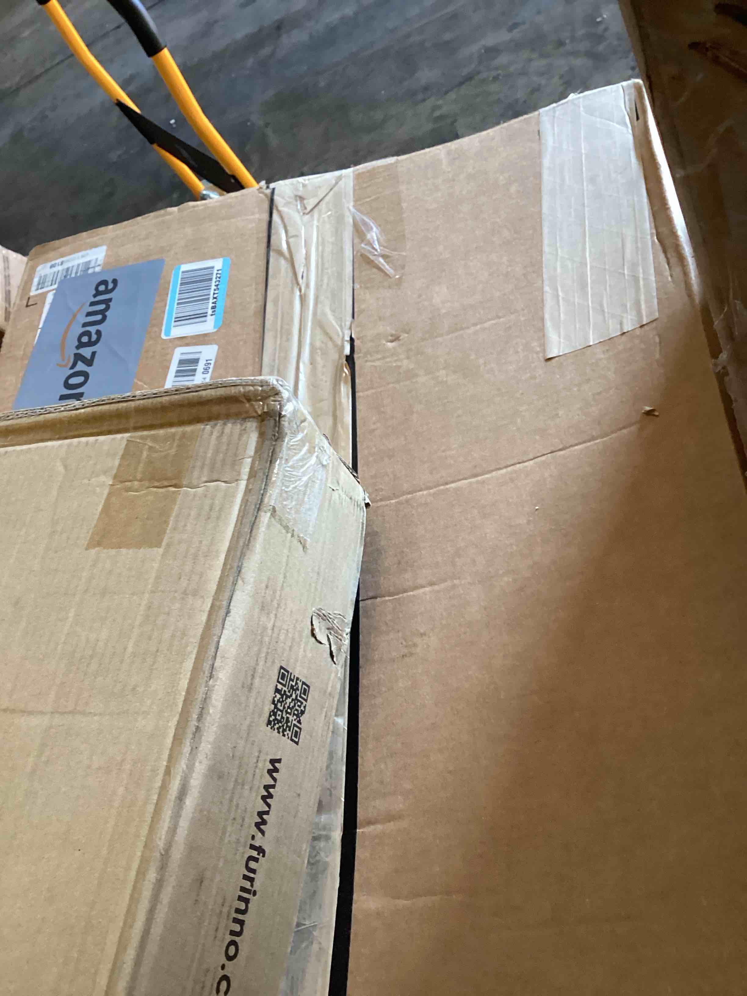 https://s3.amazonaws.com/lotting-images-prod/bidfta/BLU6000219_1728049208347.jpeg