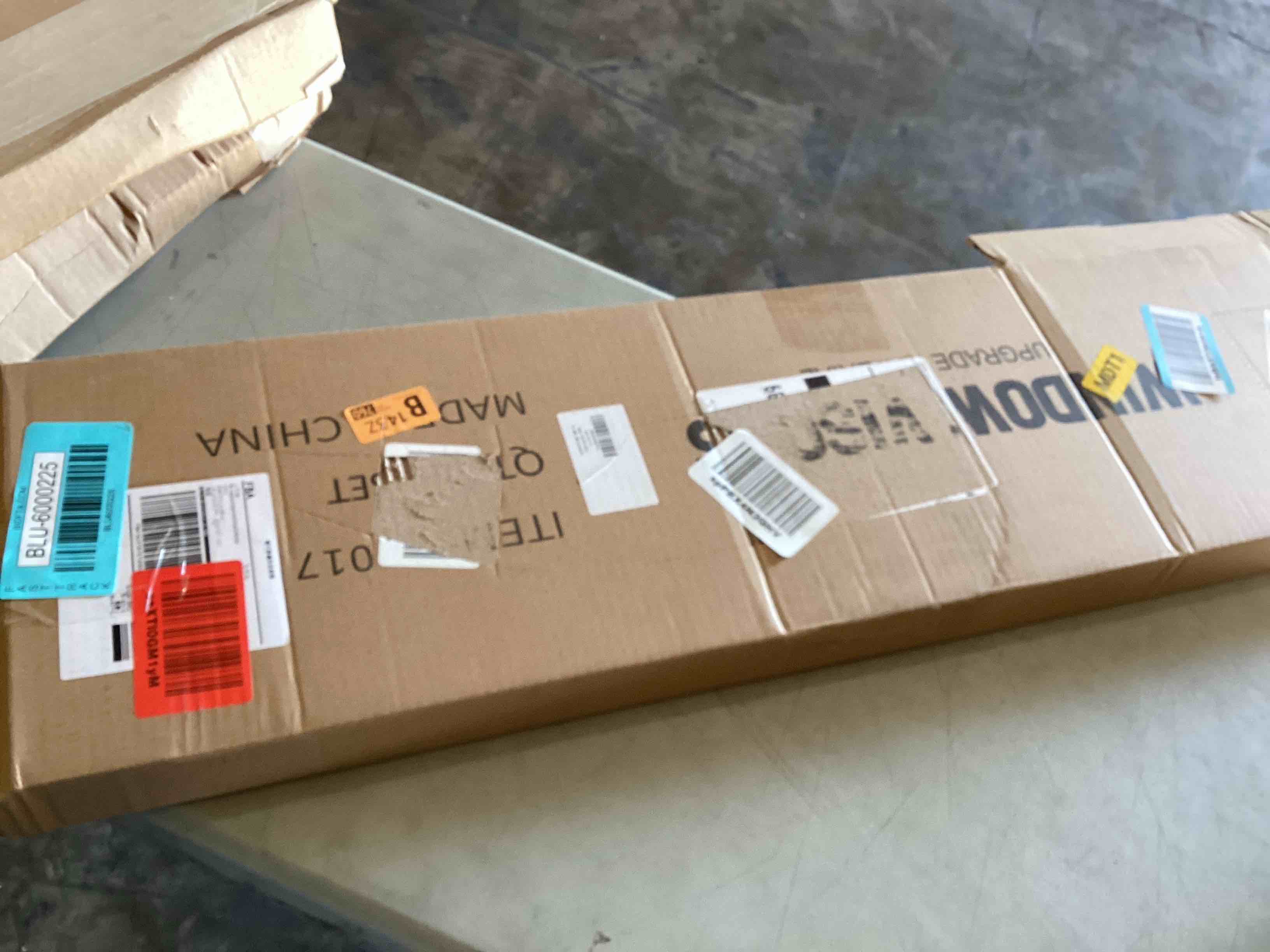 https://s3.amazonaws.com/lotting-images-prod/bidfta/BLU6000225_1728049651666.jpeg