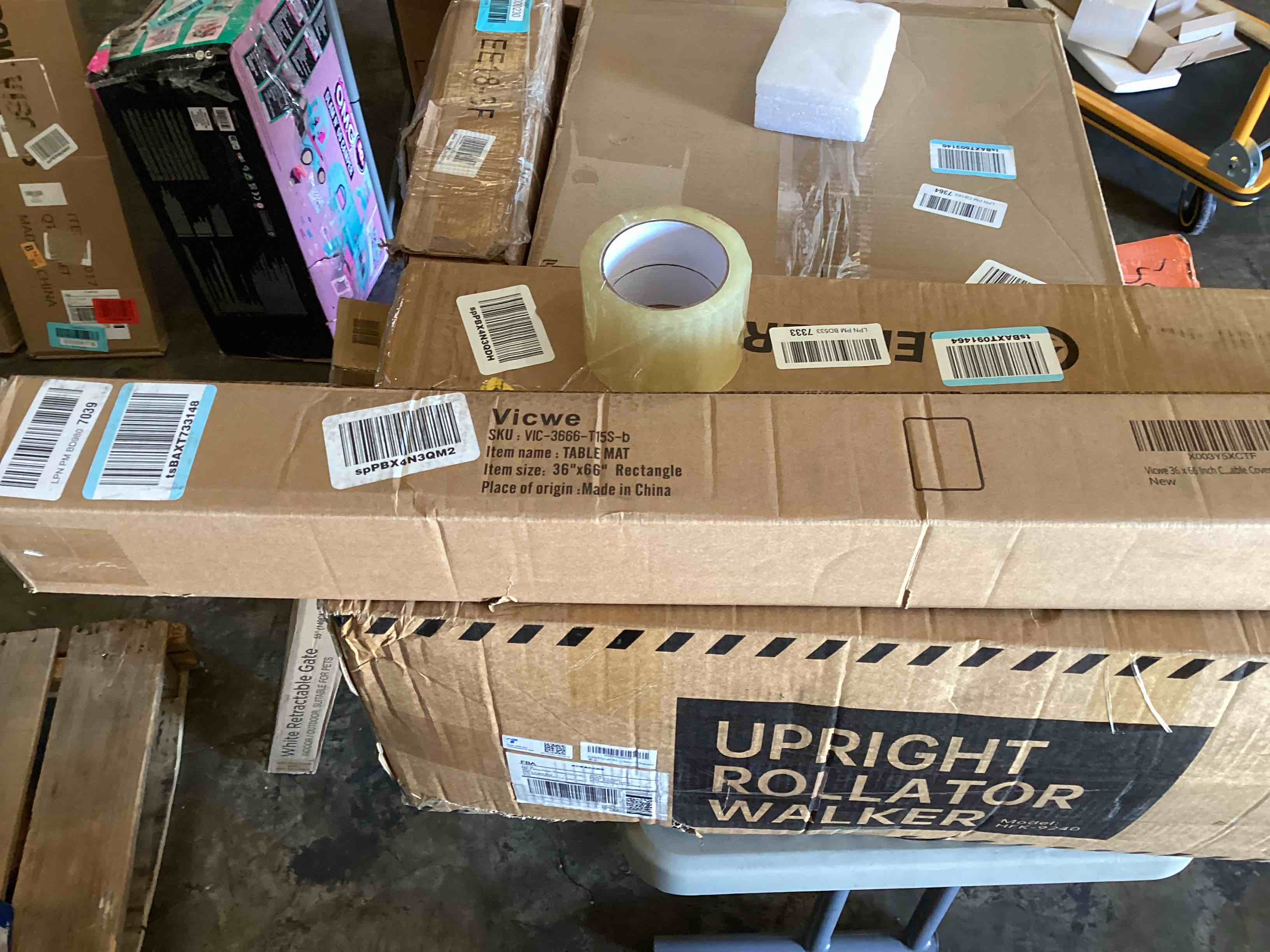https://s3.amazonaws.com/lotting-images-prod/bidfta/BLU6000241_1728052398641.jpeg