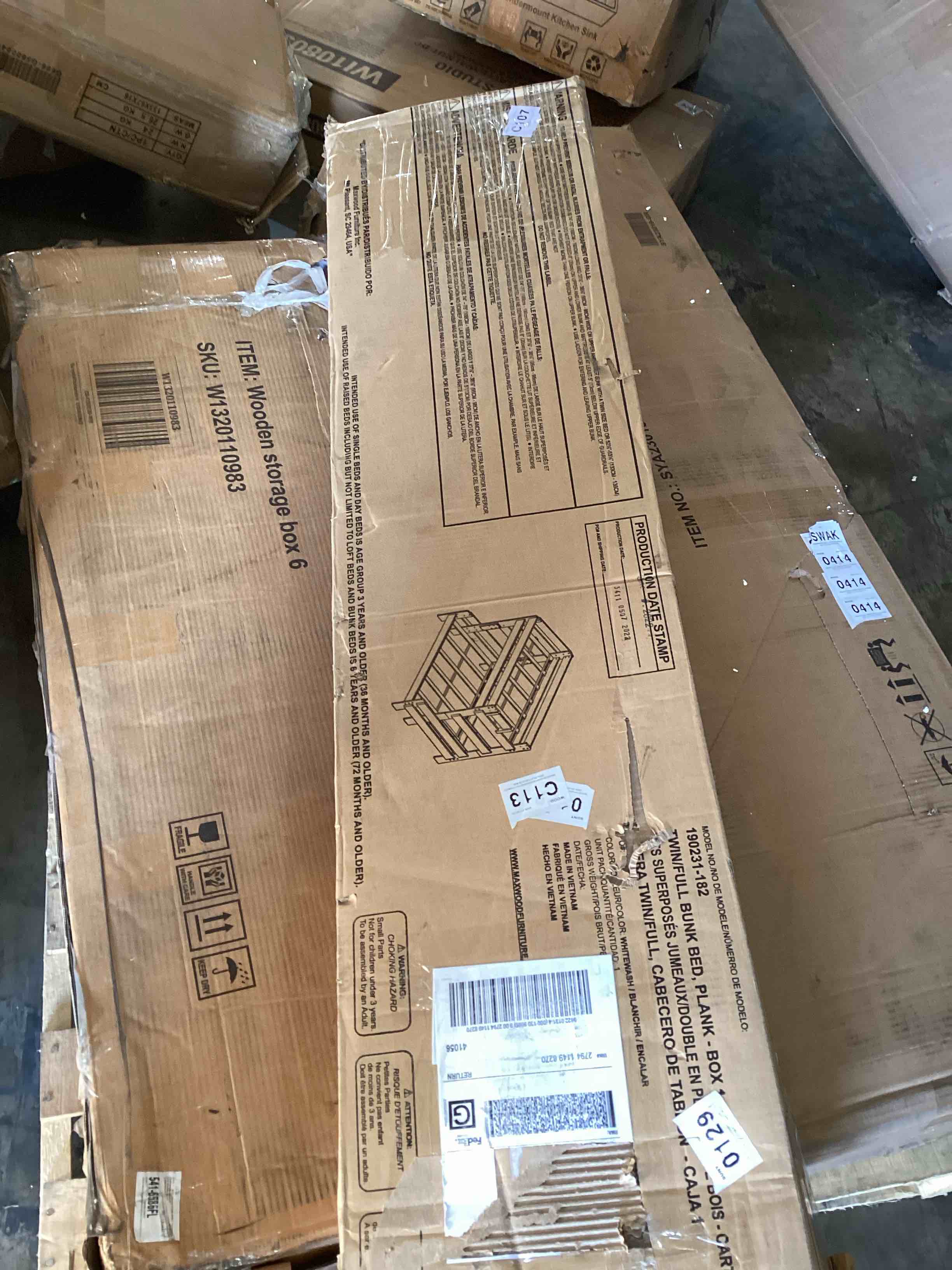 https://s3.amazonaws.com/lotting-images-prod/bidfta/BLU6000433_1728392013723.jpeg