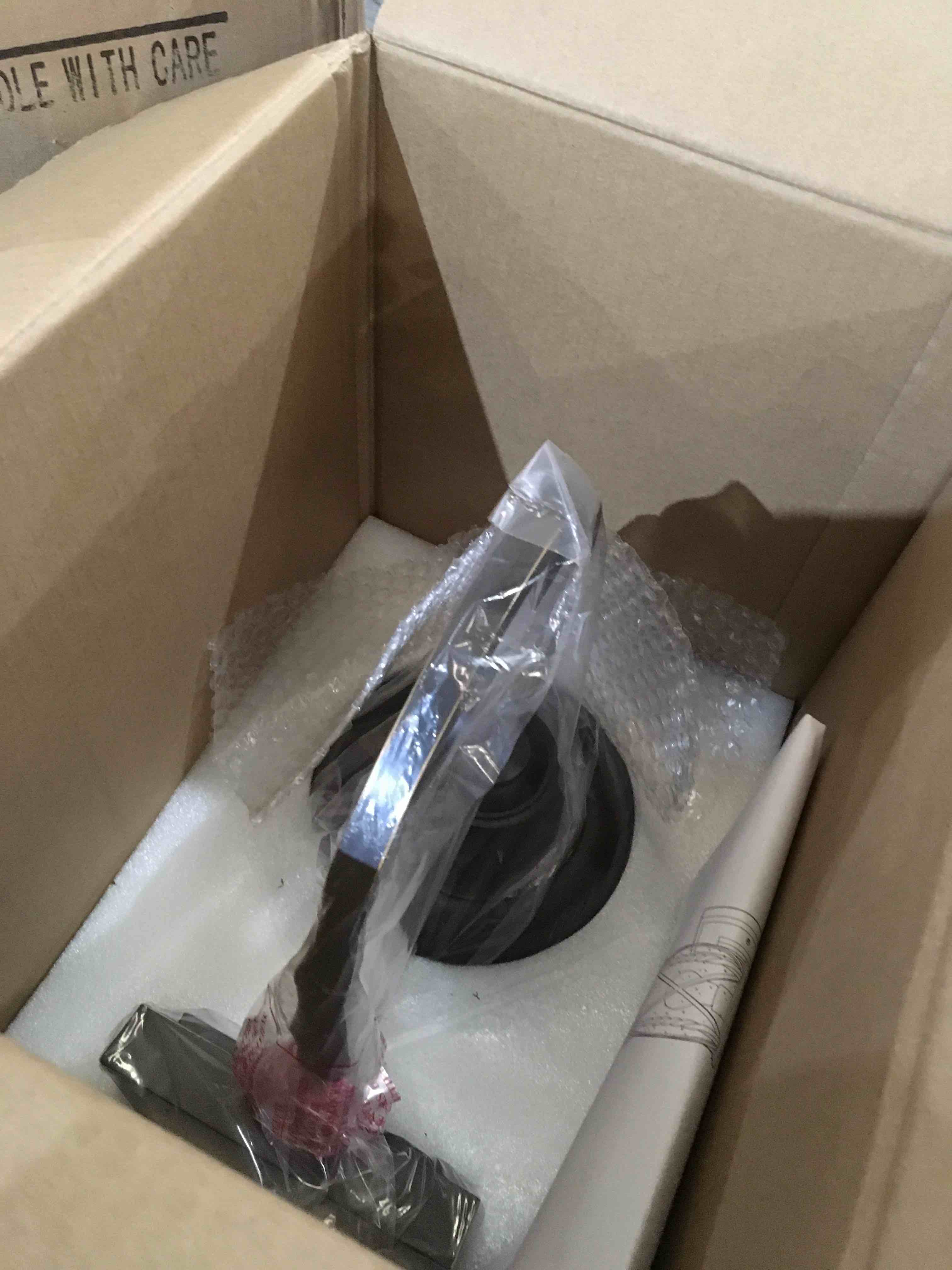 https://s3.amazonaws.com/lotting-images-prod/bidfta/BLU6003458_1715780229933.jpeg