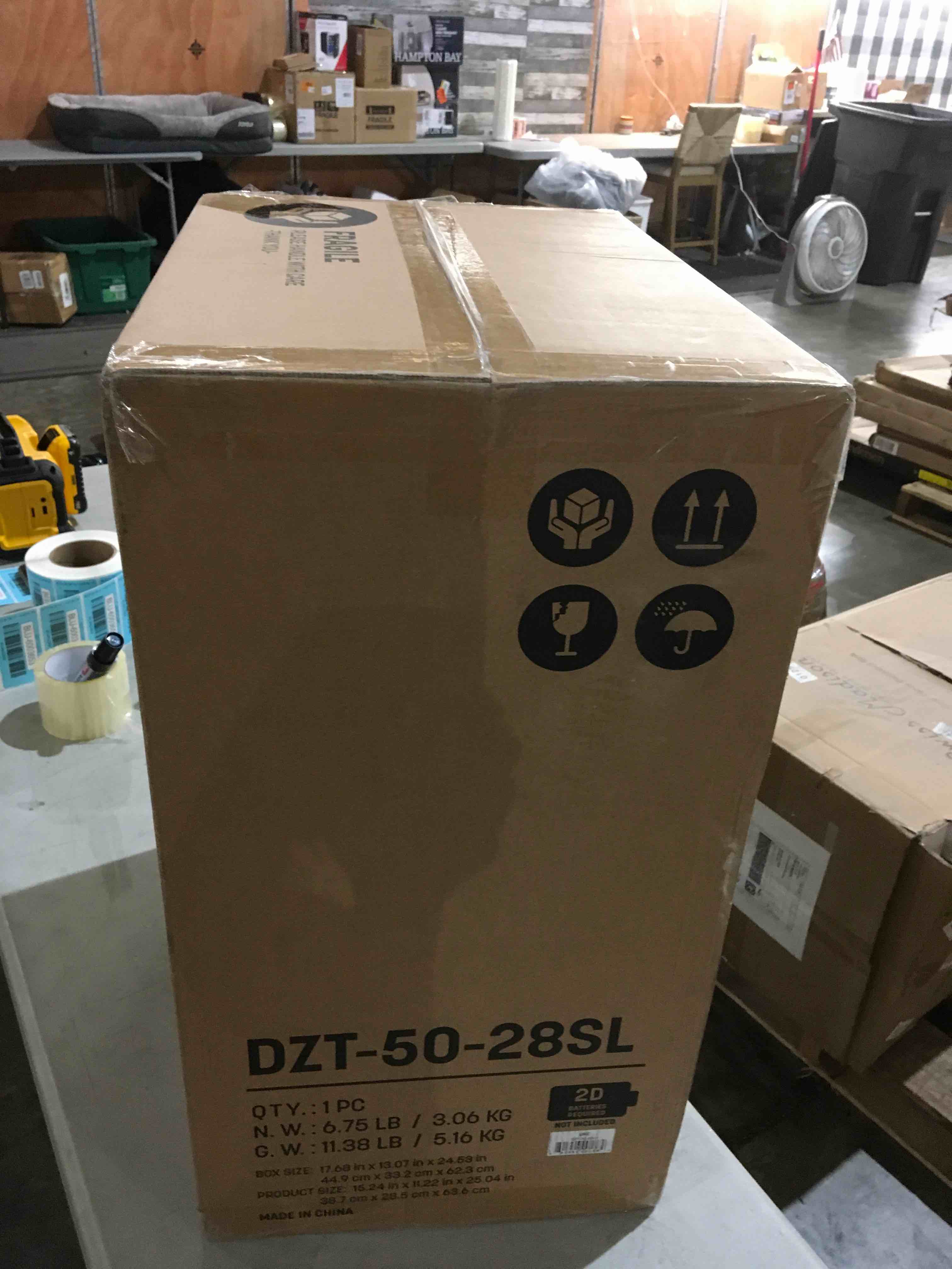 https://s3.amazonaws.com/lotting-images-prod/bidfta/BLU6003640_1715951049226.jpeg