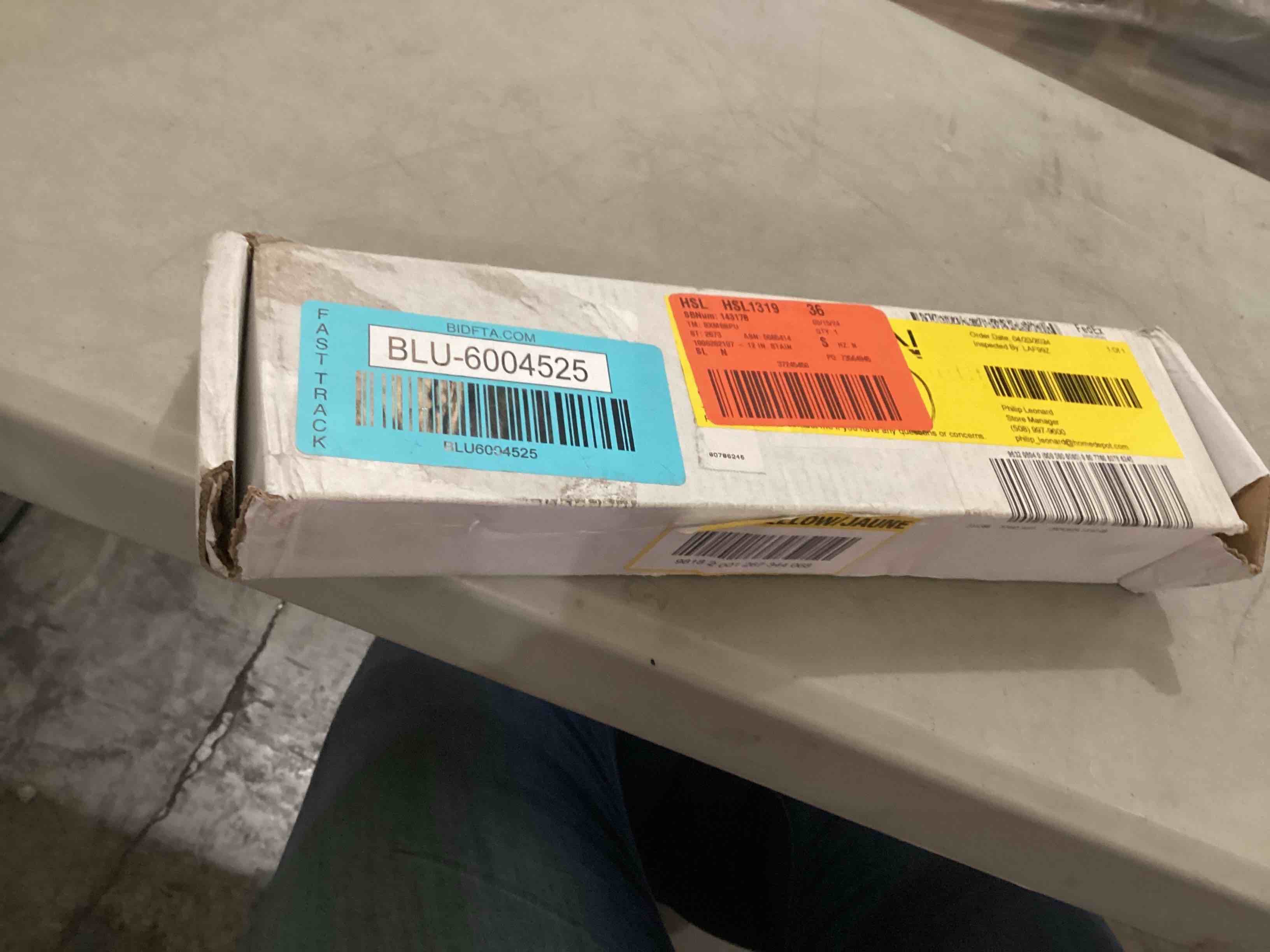 https://s3.amazonaws.com/lotting-images-prod/bidfta/BLU6004525_1718134096948.jpeg