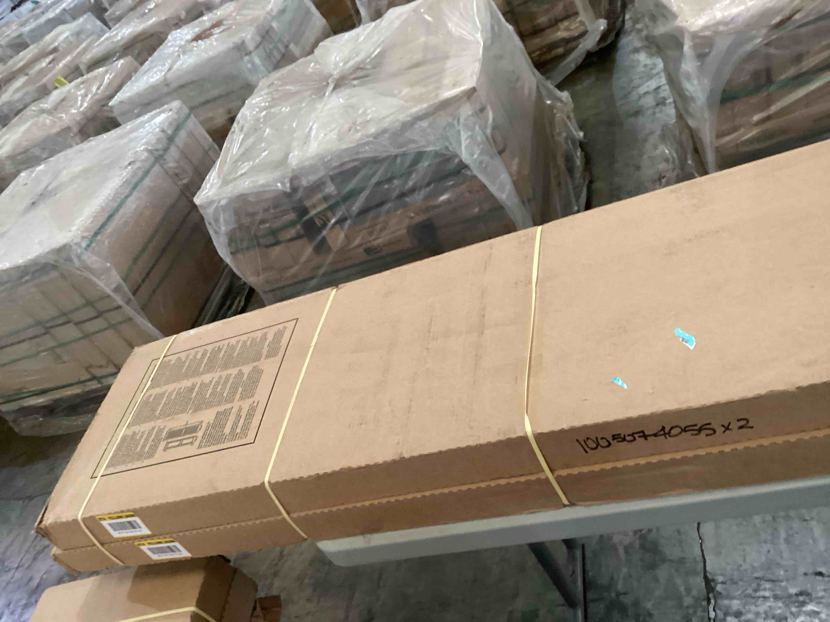 https://s3.amazonaws.com/lotting-images-prod/bidfta/BLU6004537_1718196313720.jpeg