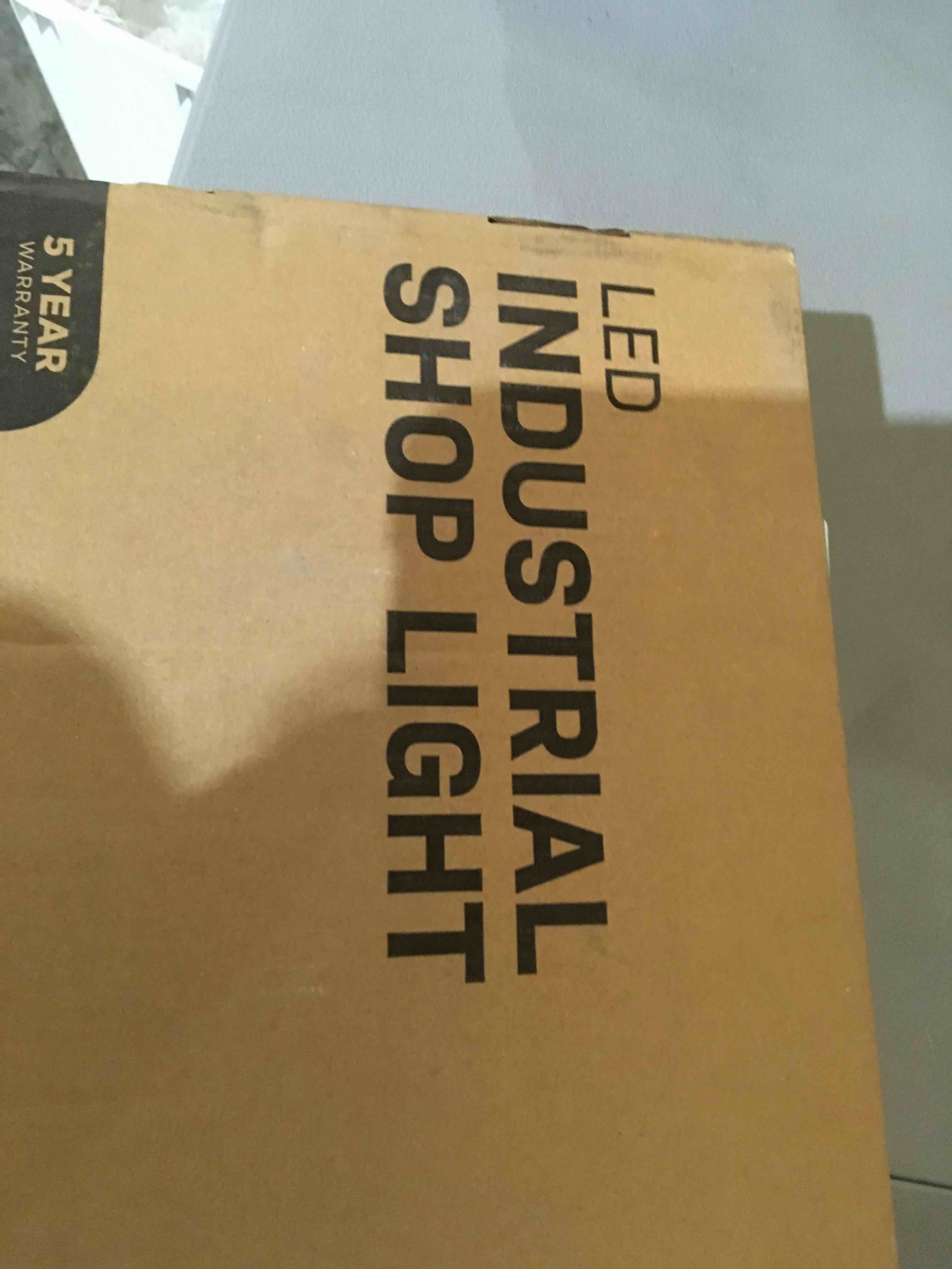 https://s3.amazonaws.com/lotting-images-prod/bidfta/BLU6005049_1716405506891.jpeg