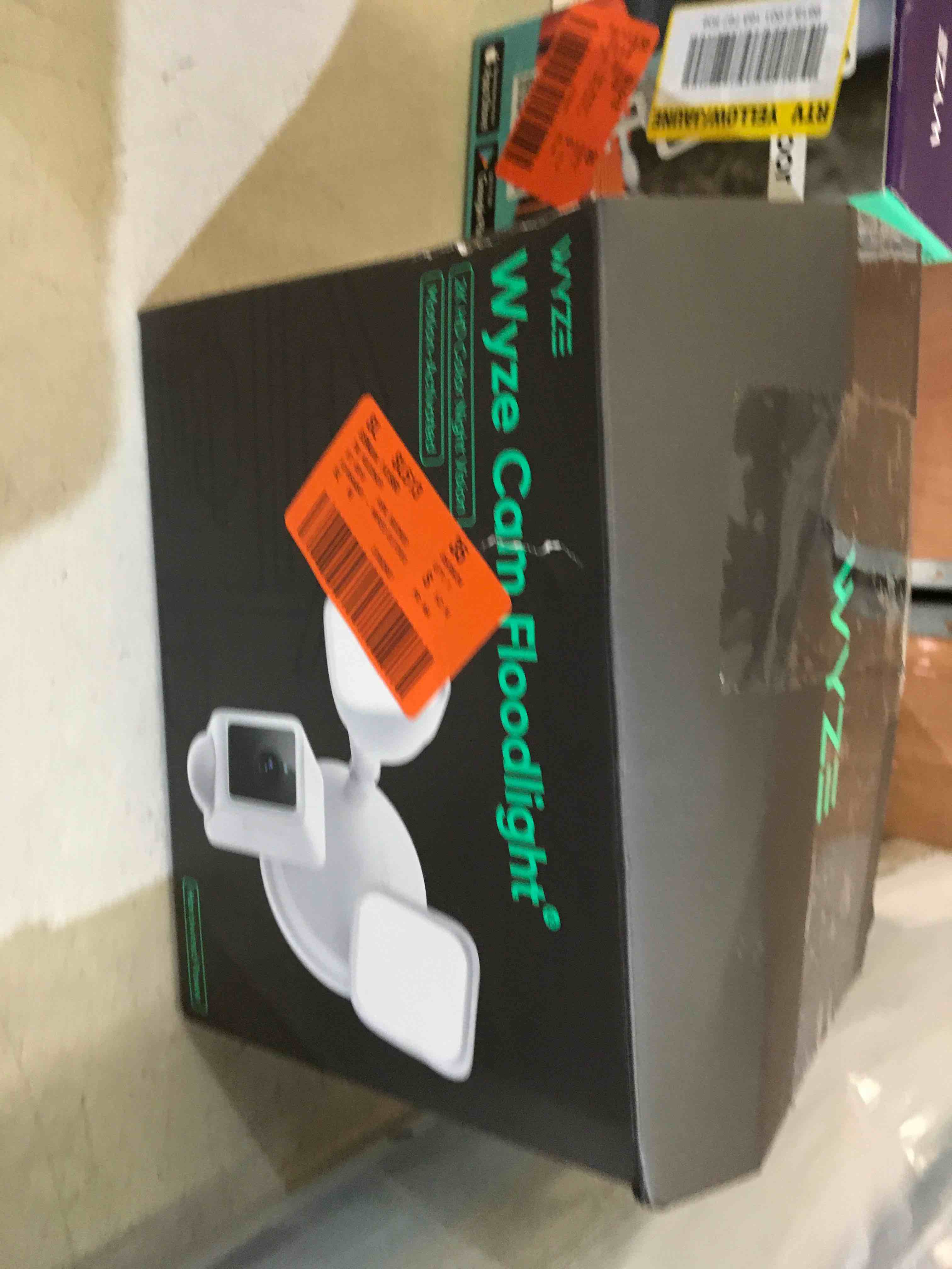 https://s3.amazonaws.com/lotting-images-prod/bidfta/BLU6005066_1716407438203.jpeg