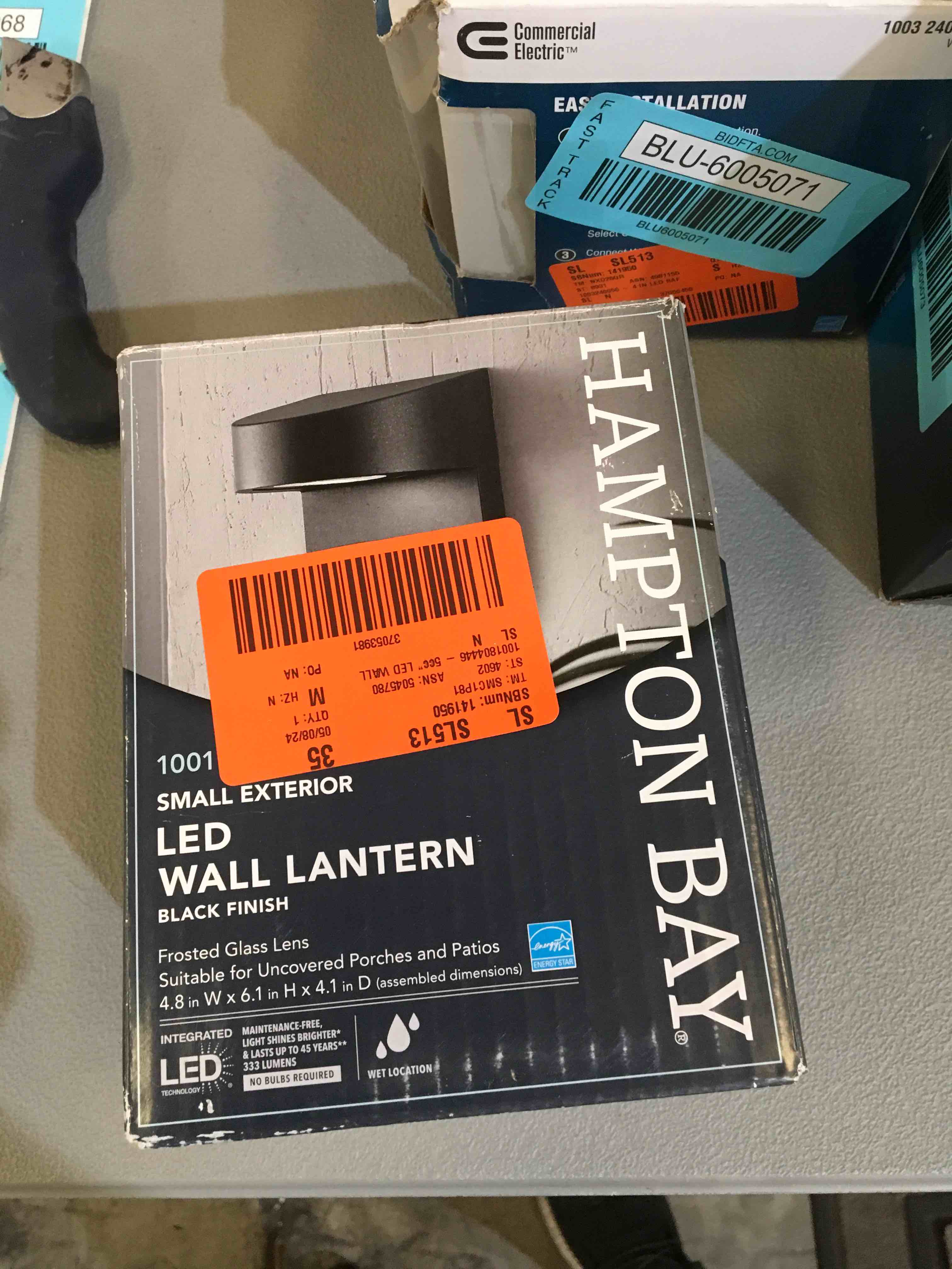 https://s3.amazonaws.com/lotting-images-prod/bidfta/BLU6005070_1716407904133.jpeg