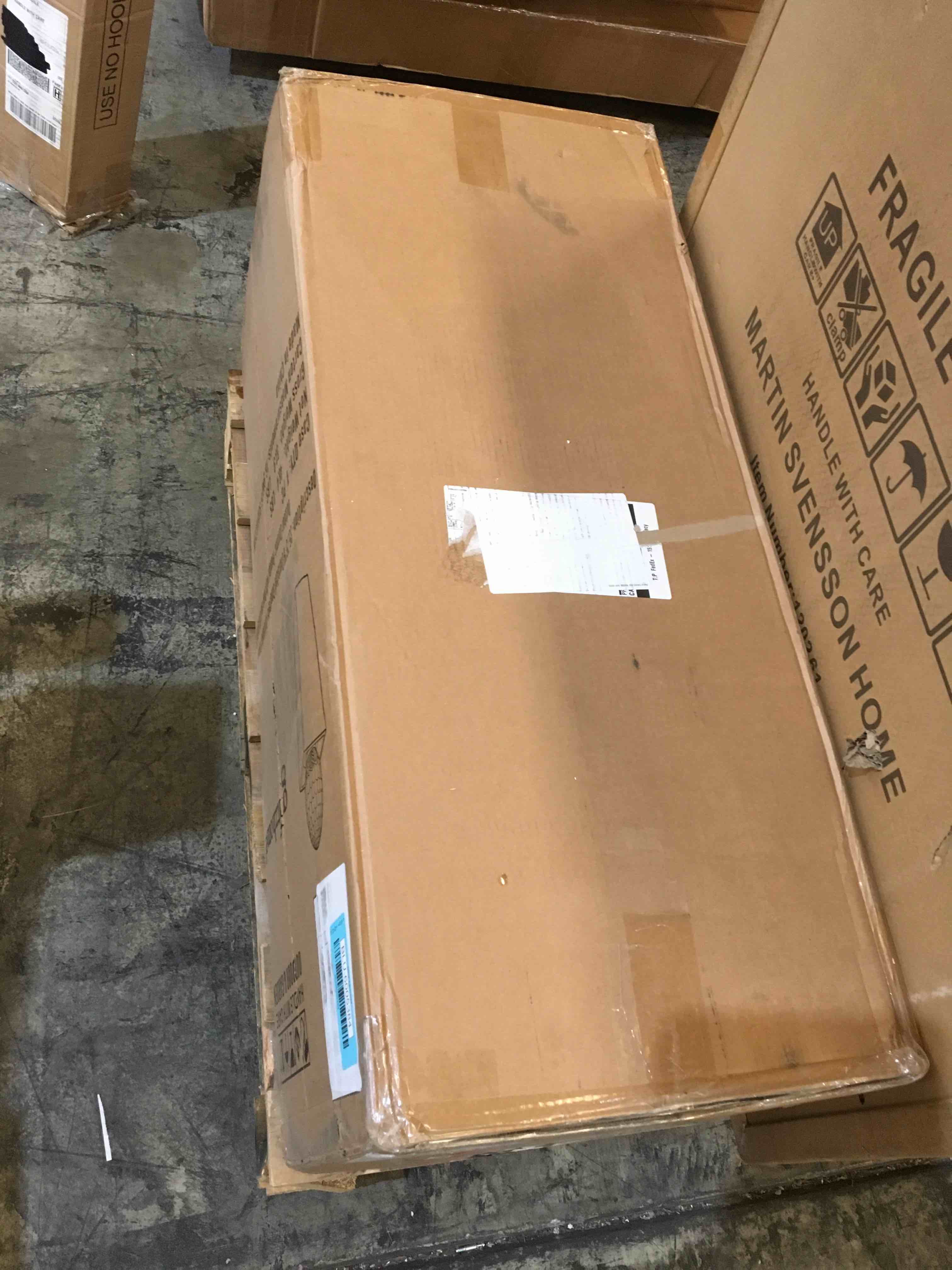 https://s3.amazonaws.com/lotting-images-prod/bidfta/BLU6005384_1717436186814.jpeg