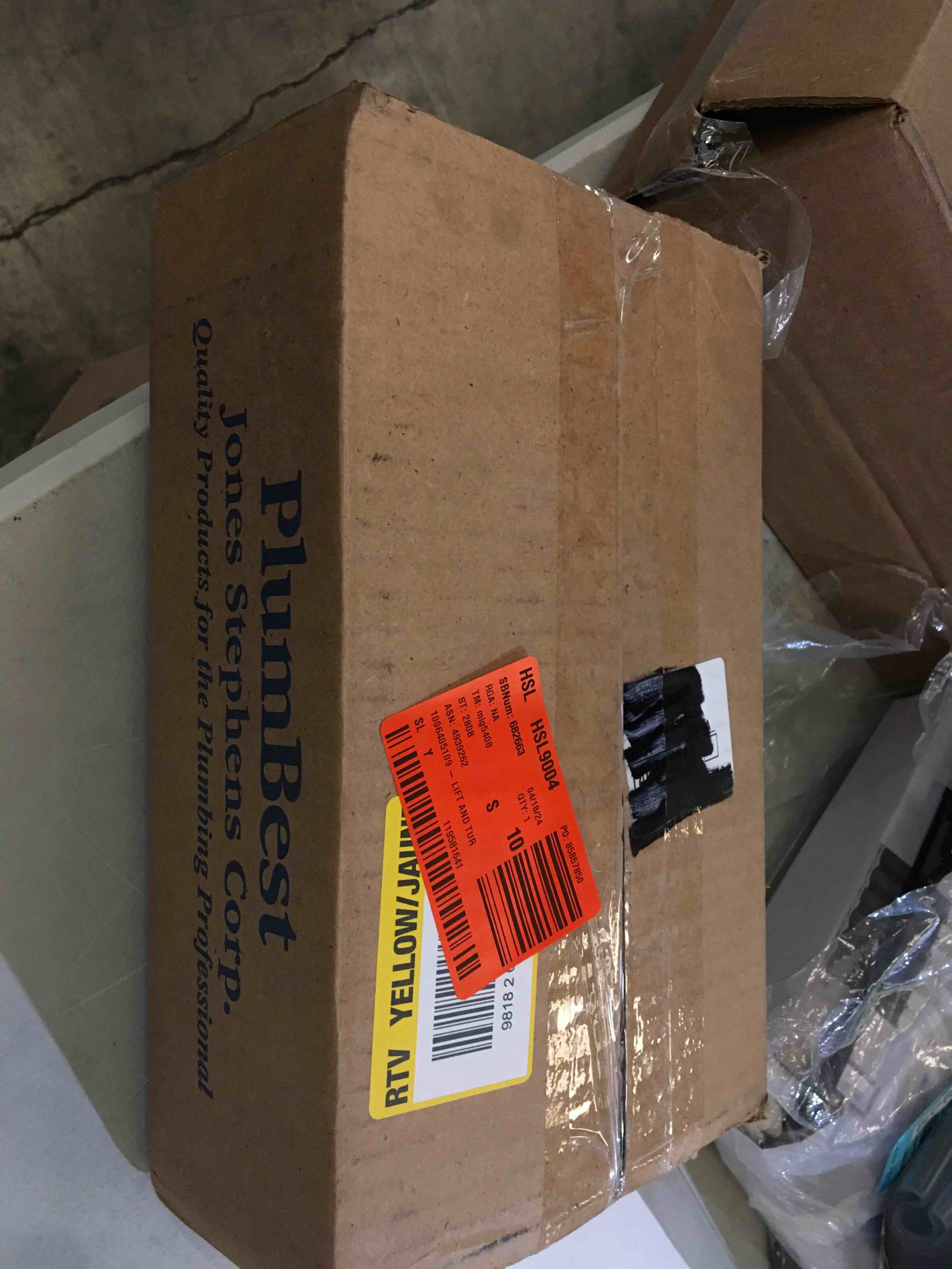 https://s3.amazonaws.com/lotting-images-prod/bidfta/BLU6005722_1718205567387.jpeg