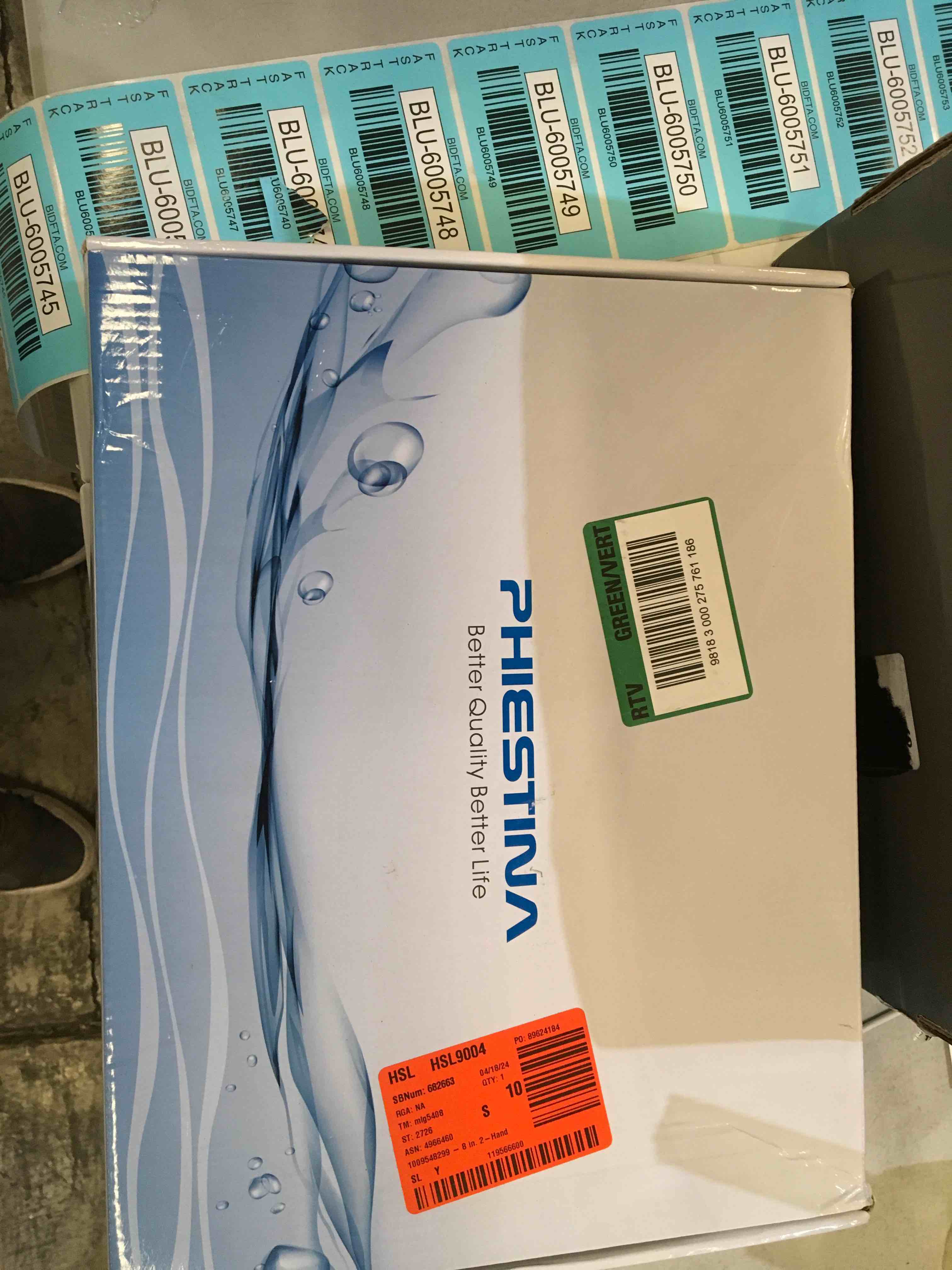 https://s3.amazonaws.com/lotting-images-prod/bidfta/BLU6005780_1718212263470.jpeg