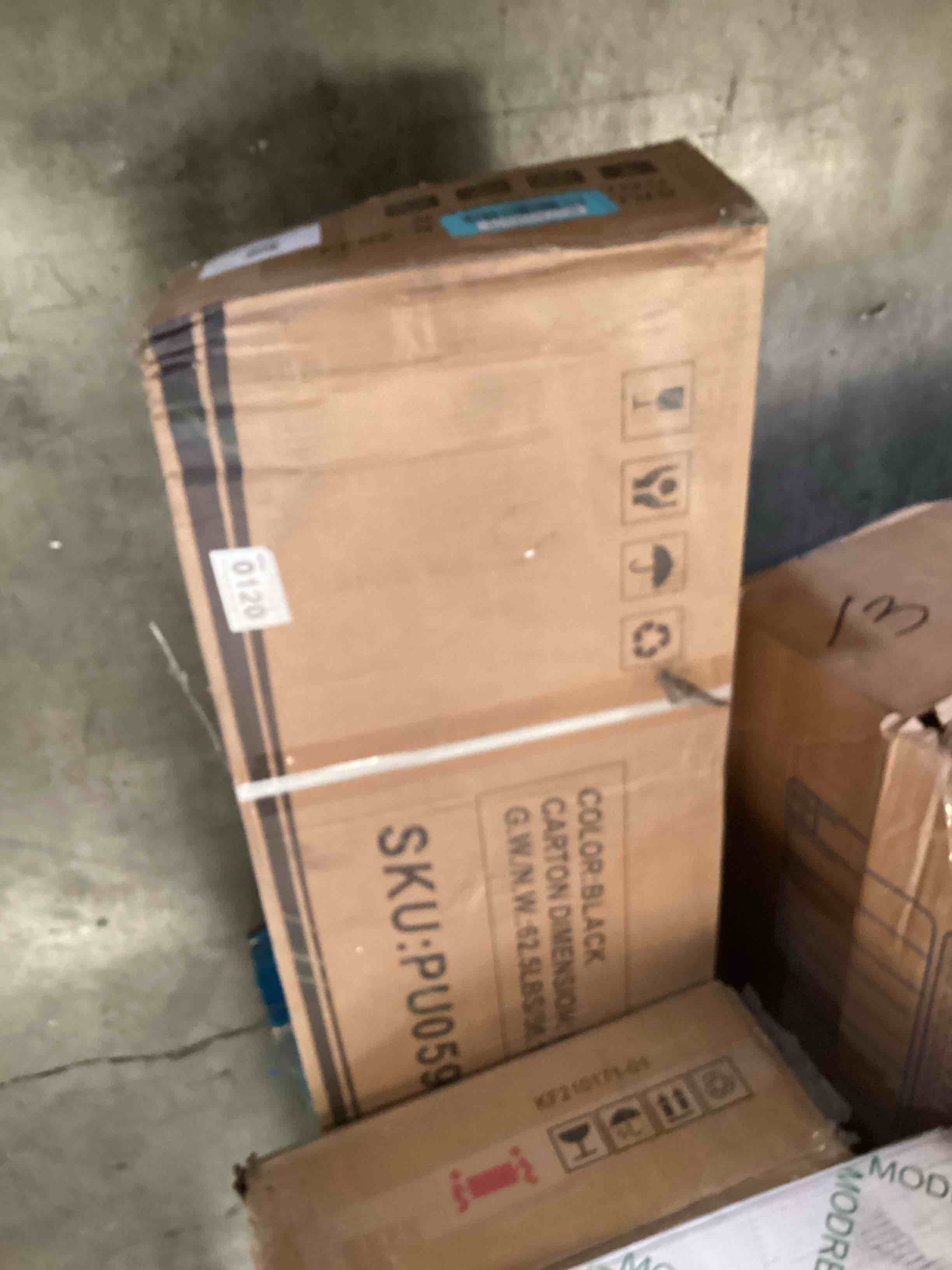 https://s3.amazonaws.com/lotting-images-prod/bidfta/BLU6006315_1719853155686.jpeg