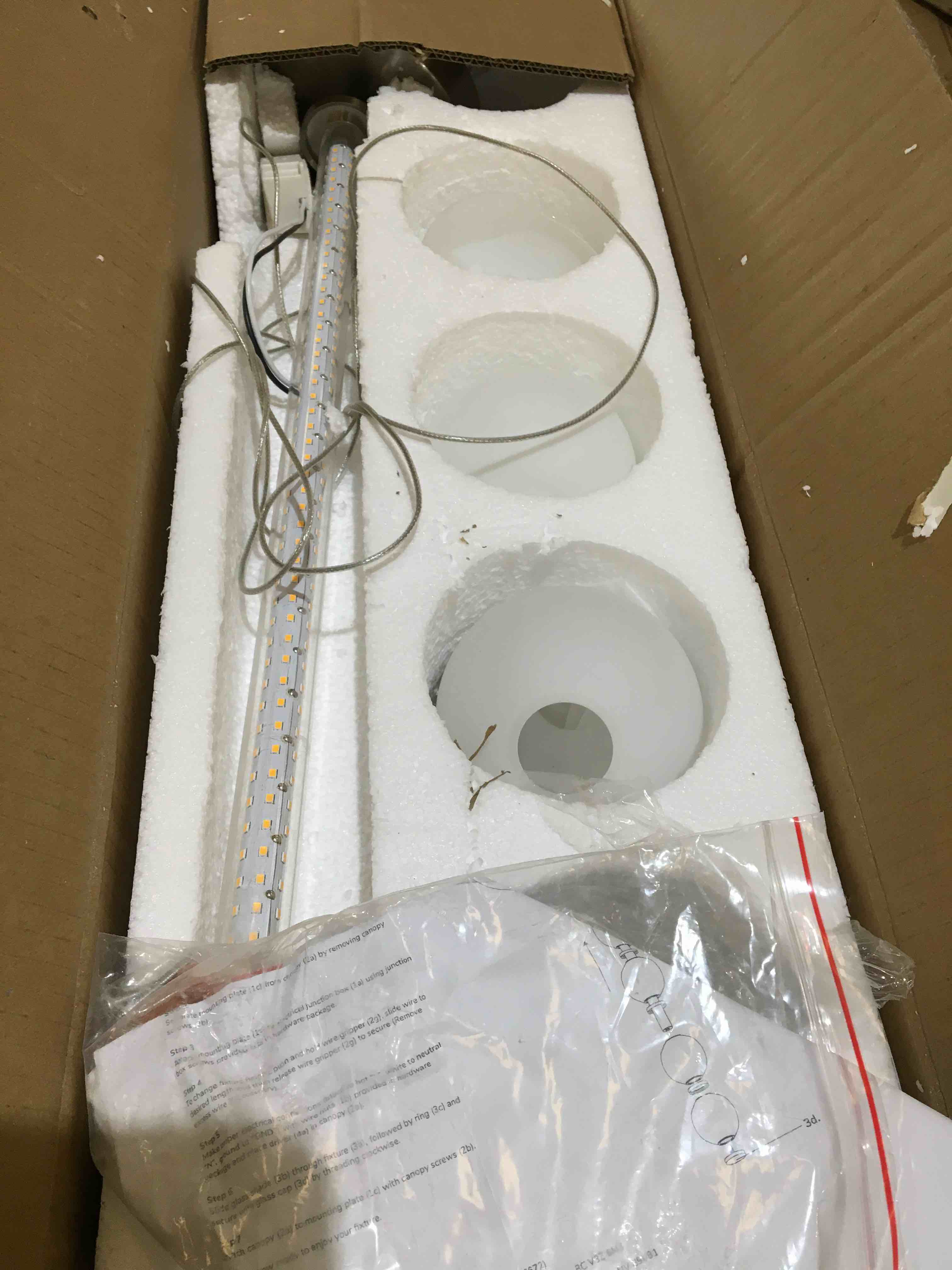 https://s3.amazonaws.com/lotting-images-prod/bidfta/BLU6006598_1722868482393.jpeg