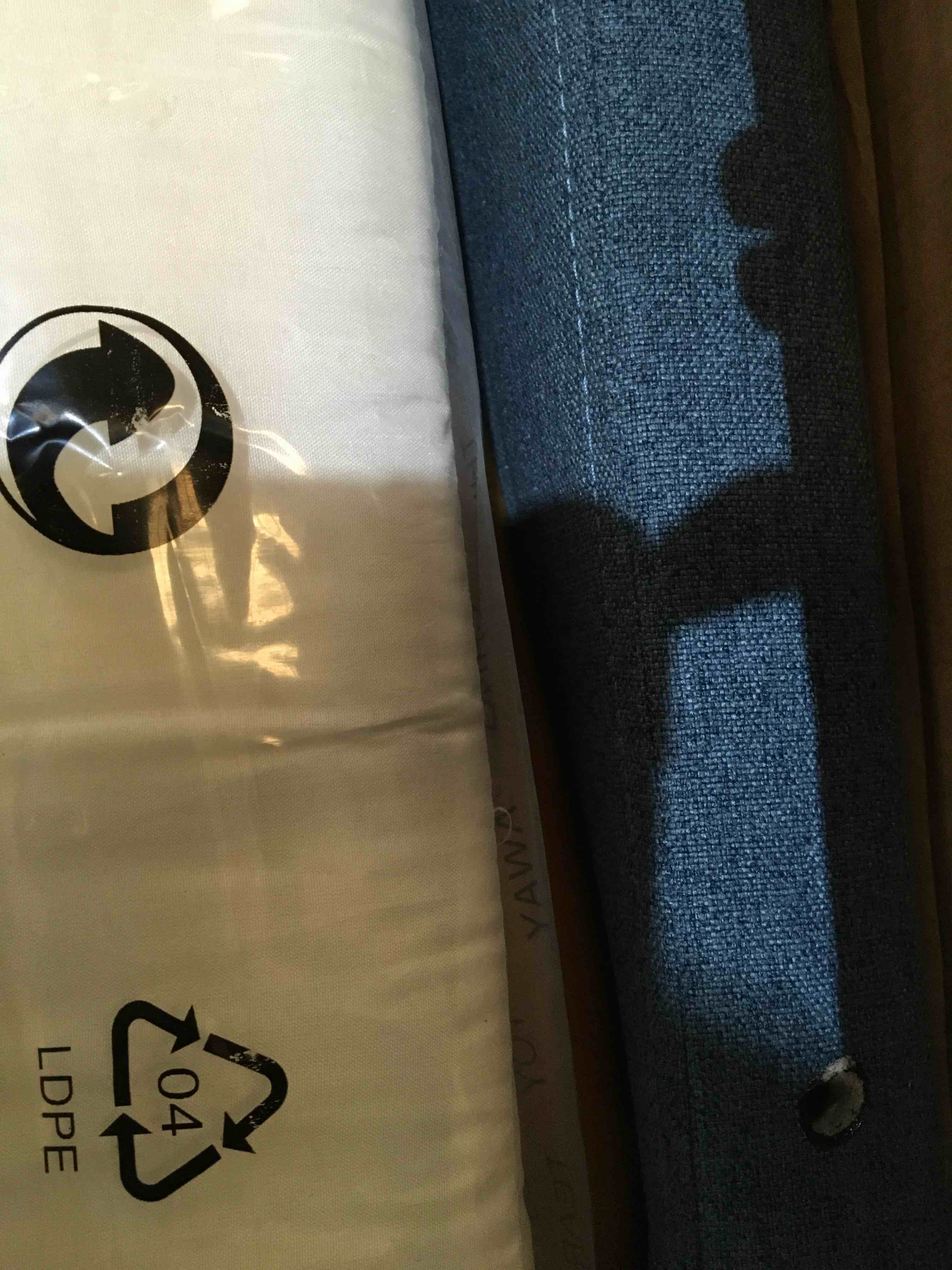 https://s3.amazonaws.com/lotting-images-prod/bidfta/BLU6006920_1723130409085.jpeg