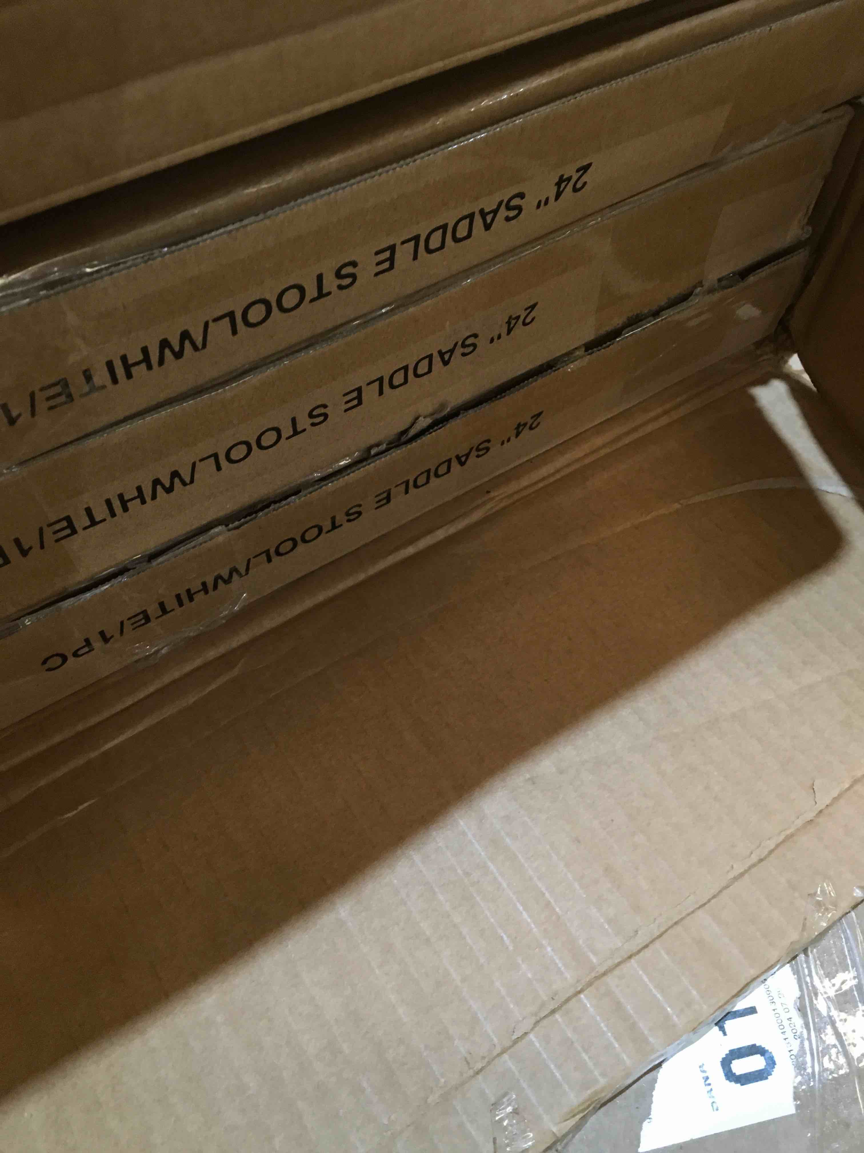 https://s3.amazonaws.com/lotting-images-prod/bidfta/BLU6006956_1723144584533.jpeg