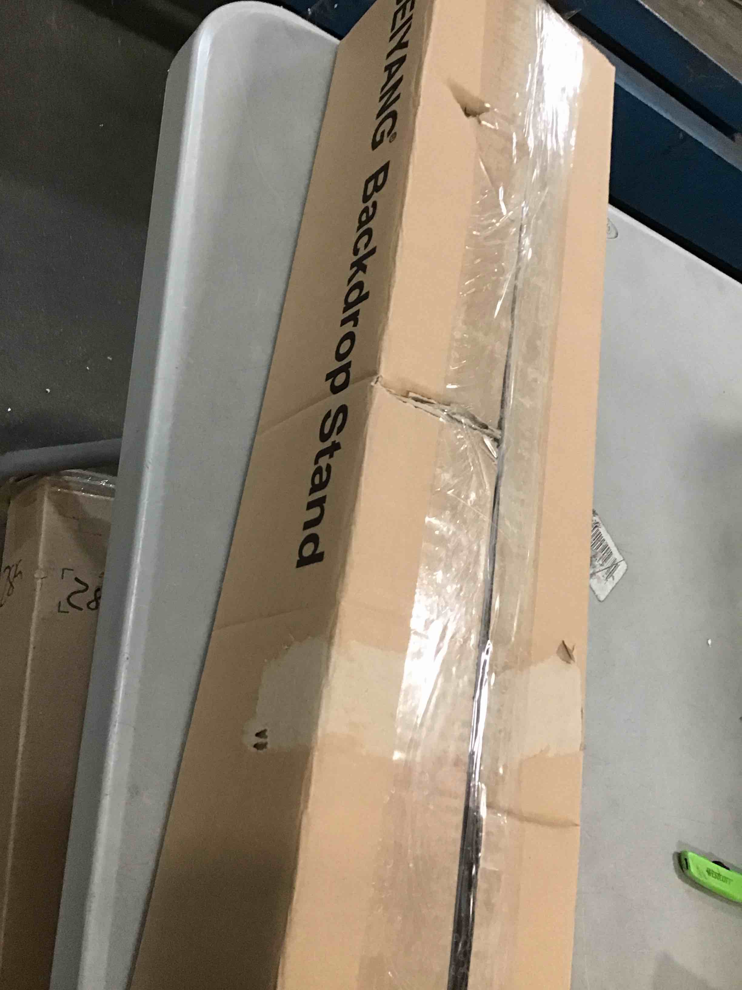 https://s3.amazonaws.com/lotting-images-prod/bidfta/BLU6007949_1707937646713.jpeg