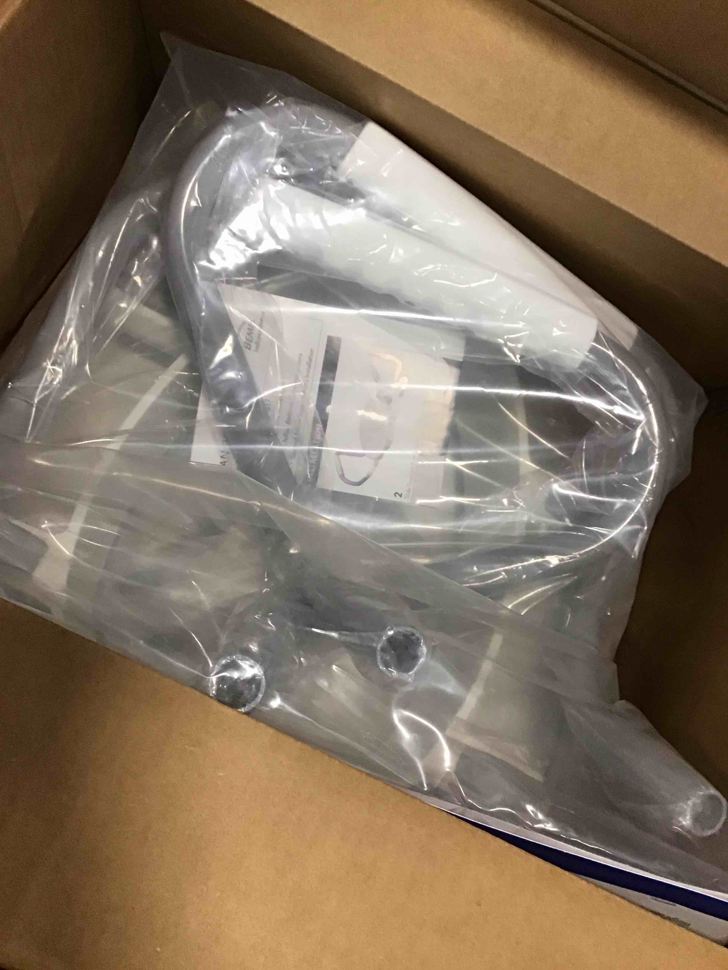 https://s3.amazonaws.com/lotting-images-prod/bidfta/BLU6008061_1708005701744.jpeg
