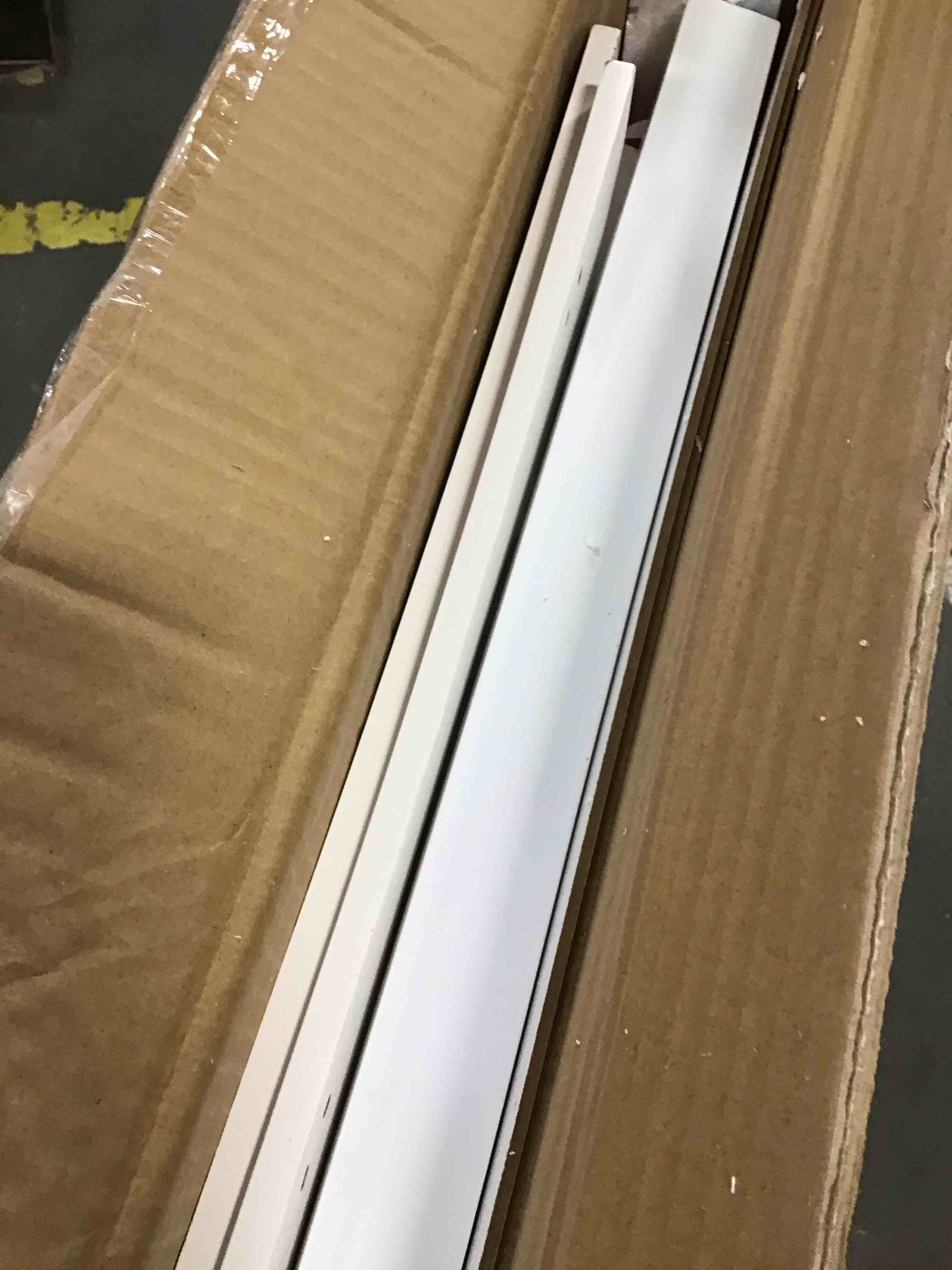 https://s3.amazonaws.com/lotting-images-prod/bidfta/BLU6008322_1708099125331.jpeg