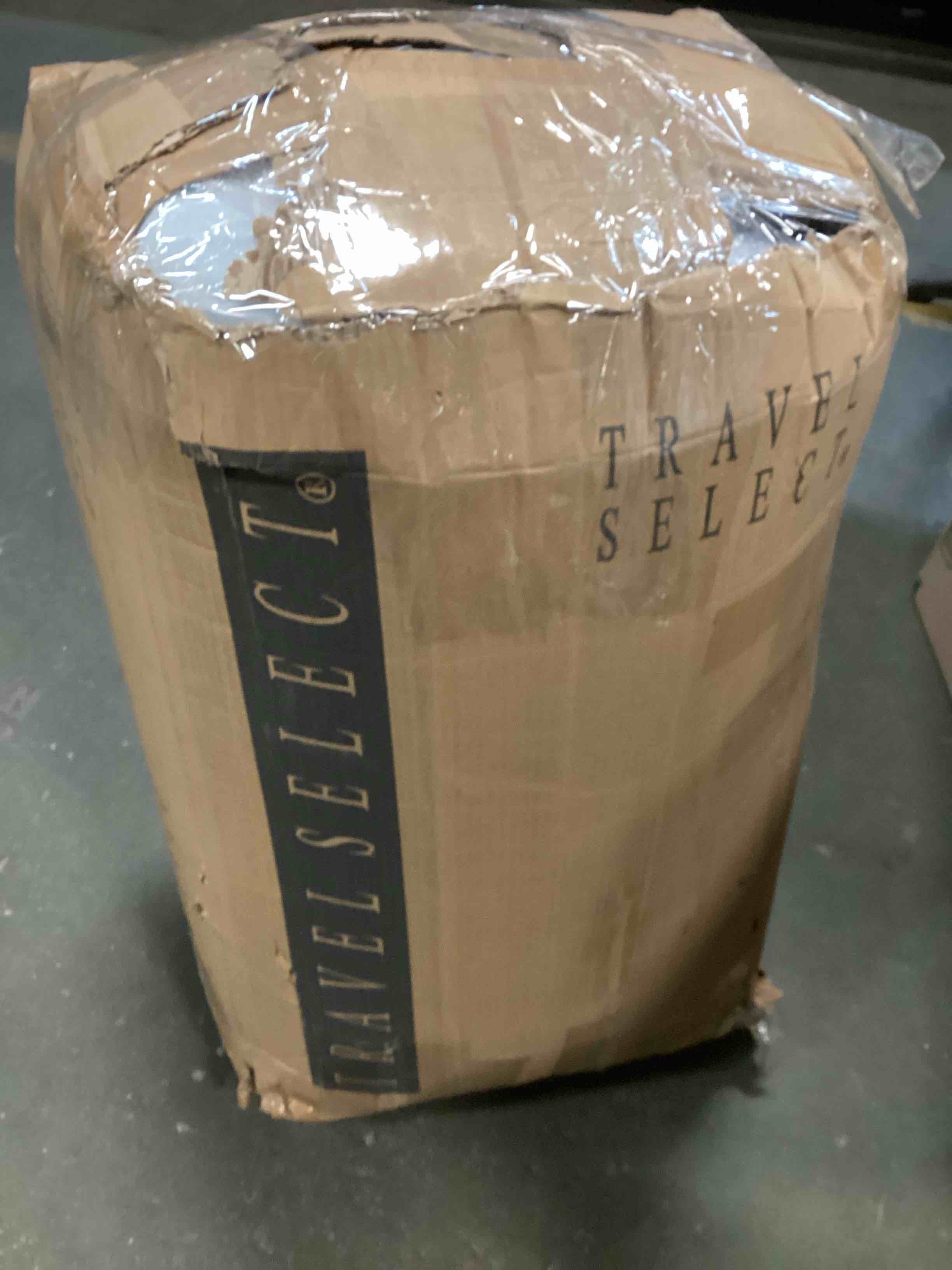 https://s3.amazonaws.com/lotting-images-prod/bidfta/BLU6008644_1708261882933.jpeg