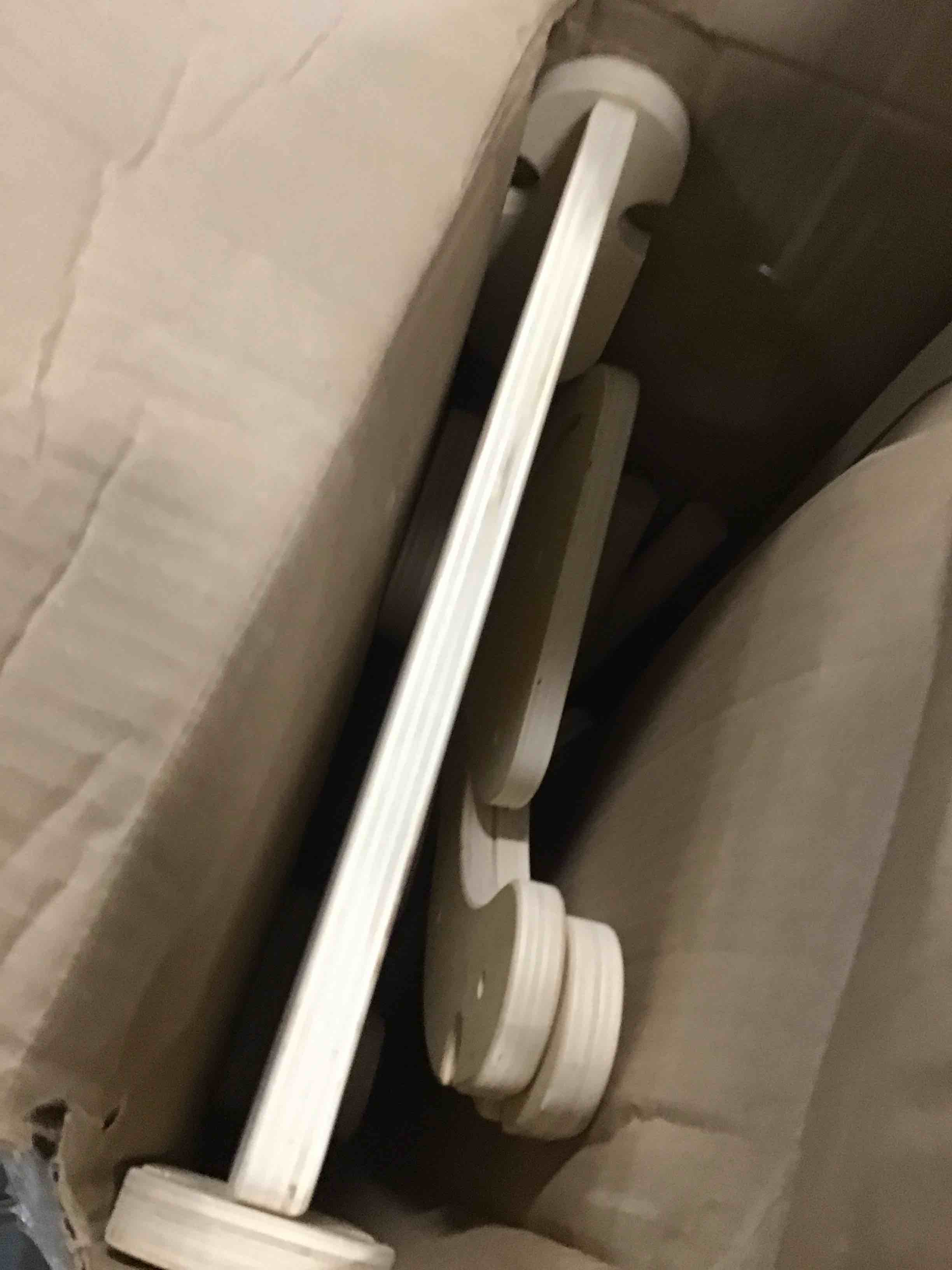 https://s3.amazonaws.com/lotting-images-prod/bidfta/BLU6008935_1708359485969.jpeg